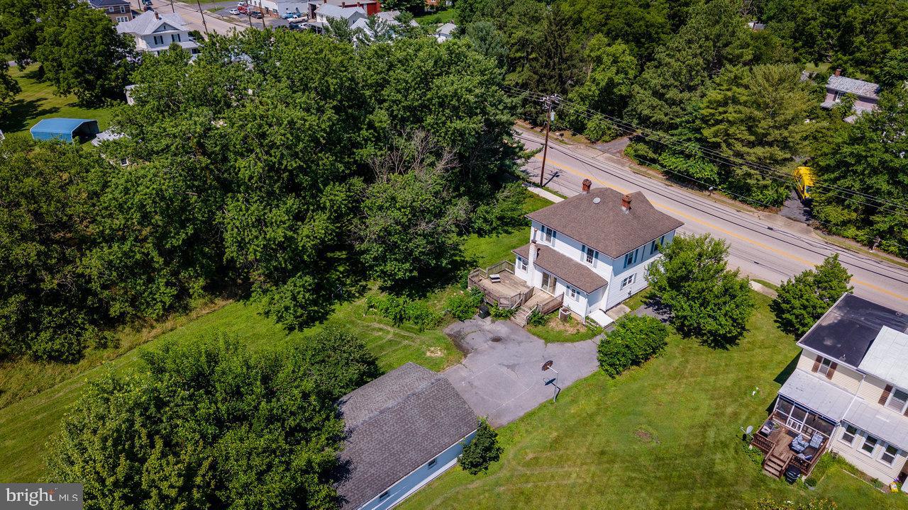 1221 KEEZLETOWN RD, WEYERS CAVE, Virginia 24486, 3 Bedrooms Bedrooms, ,1 BathroomBathrooms,Residential,For sale,1221 KEEZLETOWN RD,VAAG2002626 MLS # VAAG2002626