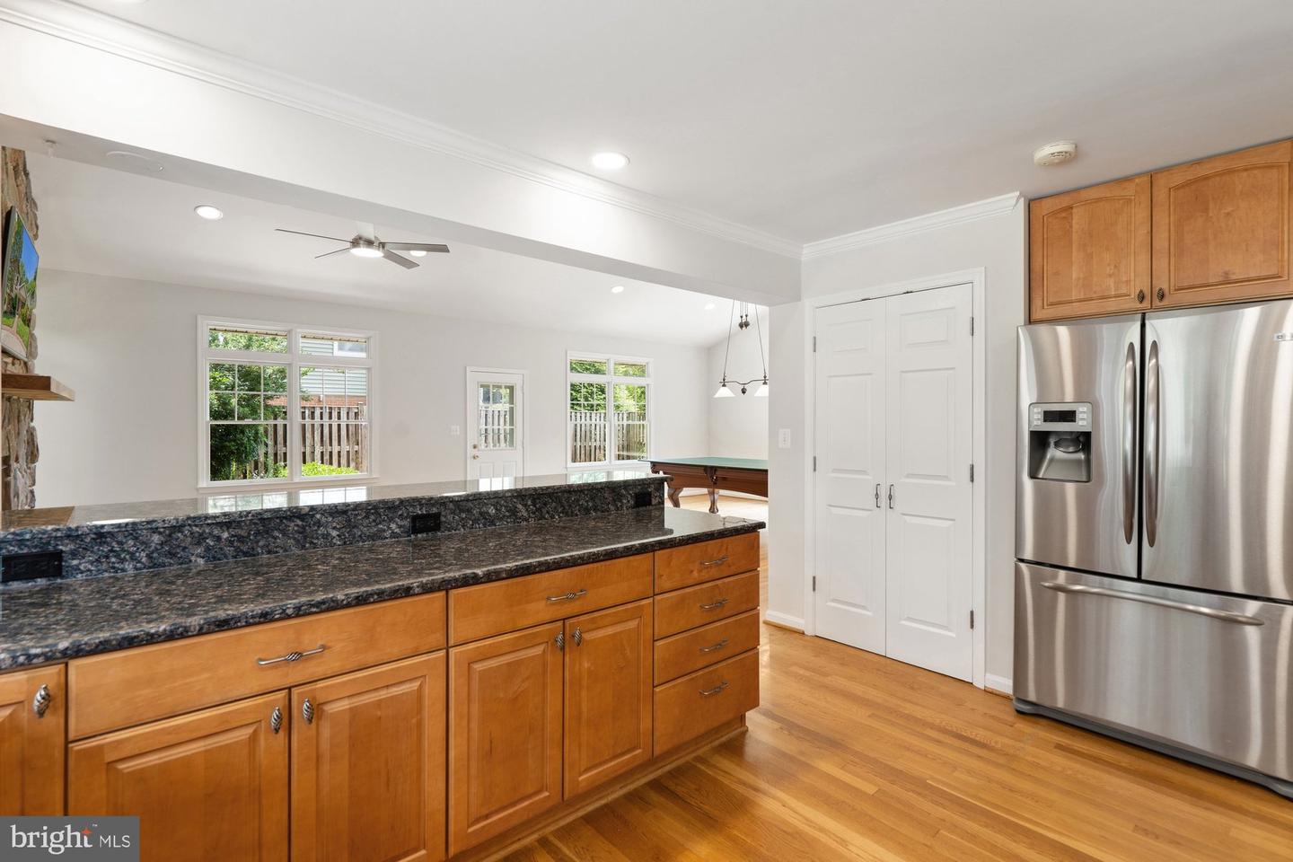 9750 VALE RD NW, VIENNA, Virginia 22181, 5 Bedrooms Bedrooms, ,3 BathroomsBathrooms,Residential,For sale,9750 VALE RD NW,VAFX2253168 MLS # VAFX2253168