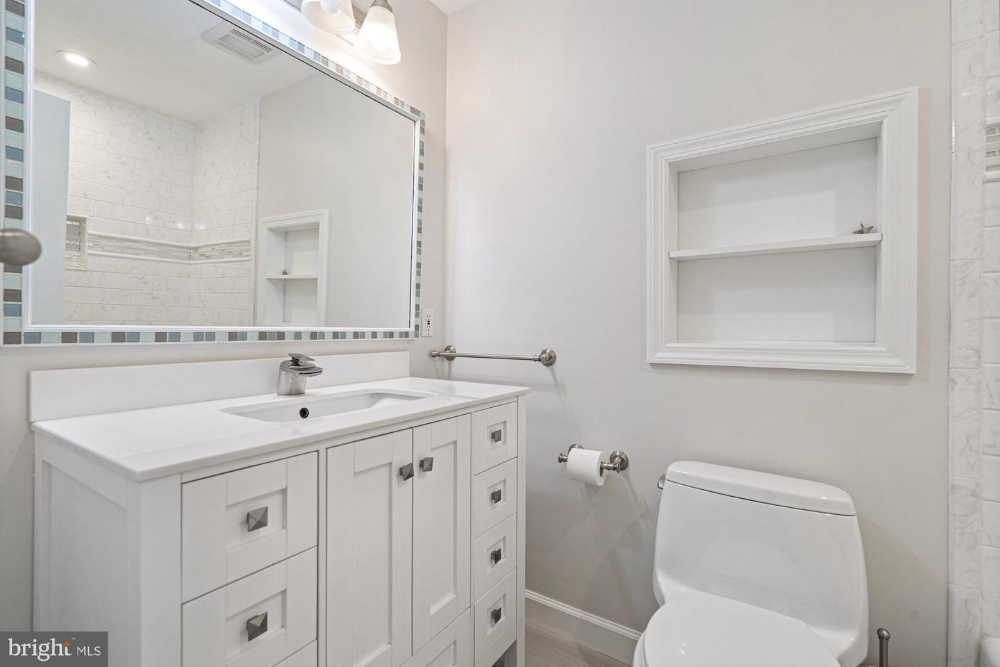 9750 VALE RD NW, VIENNA, Virginia 22181, 5 Bedrooms Bedrooms, ,3 BathroomsBathrooms,Residential,For sale,9750 VALE RD NW,VAFX2253168 MLS # VAFX2253168