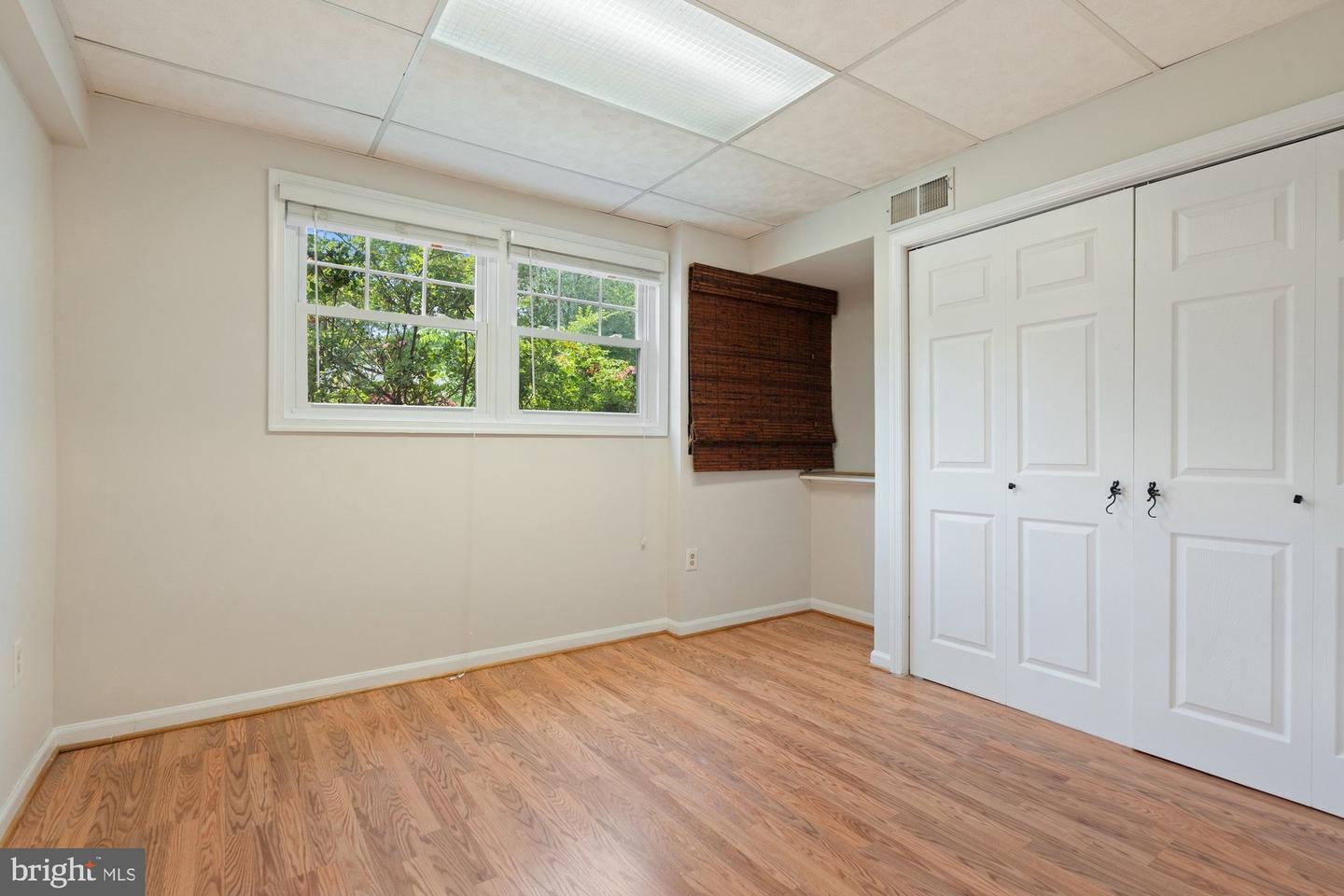 9750 VALE RD NW, VIENNA, Virginia 22181, 5 Bedrooms Bedrooms, ,3 BathroomsBathrooms,Residential,For sale,9750 VALE RD NW,VAFX2253168 MLS # VAFX2253168