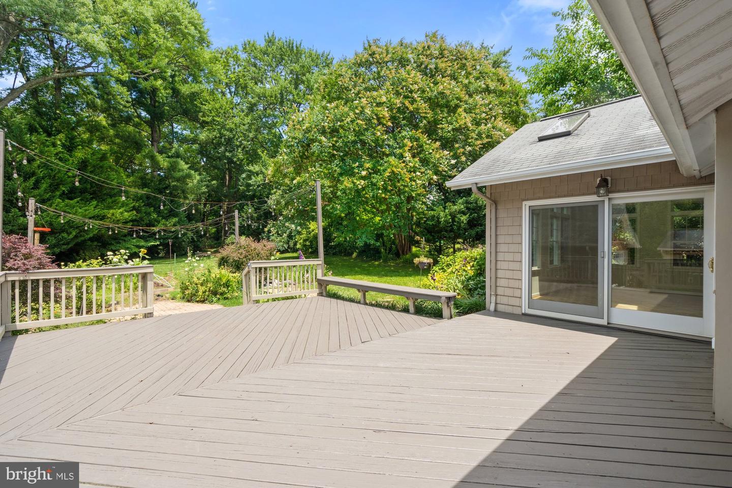 9750 VALE RD NW, VIENNA, Virginia 22181, 5 Bedrooms Bedrooms, ,3 BathroomsBathrooms,Residential,For sale,9750 VALE RD NW,VAFX2253168 MLS # VAFX2253168