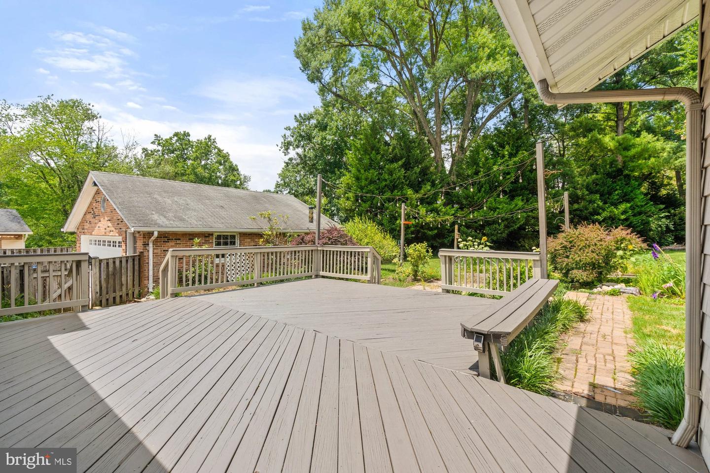 9750 VALE RD NW, VIENNA, Virginia 22181, 5 Bedrooms Bedrooms, ,3 BathroomsBathrooms,Residential,For sale,9750 VALE RD NW,VAFX2253168 MLS # VAFX2253168