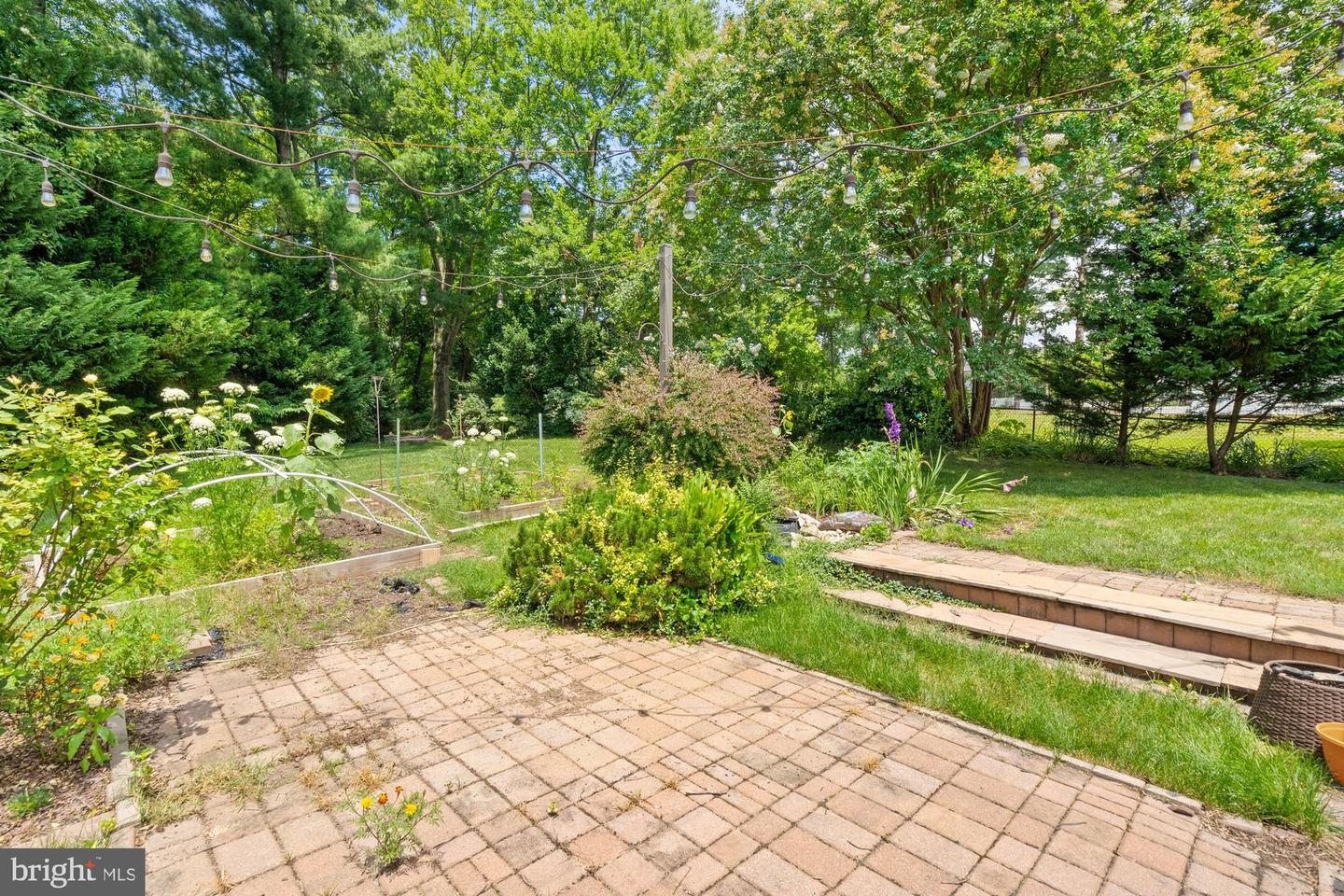 9750 VALE RD NW, VIENNA, Virginia 22181, 5 Bedrooms Bedrooms, ,3 BathroomsBathrooms,Residential,For sale,9750 VALE RD NW,VAFX2253168 MLS # VAFX2253168