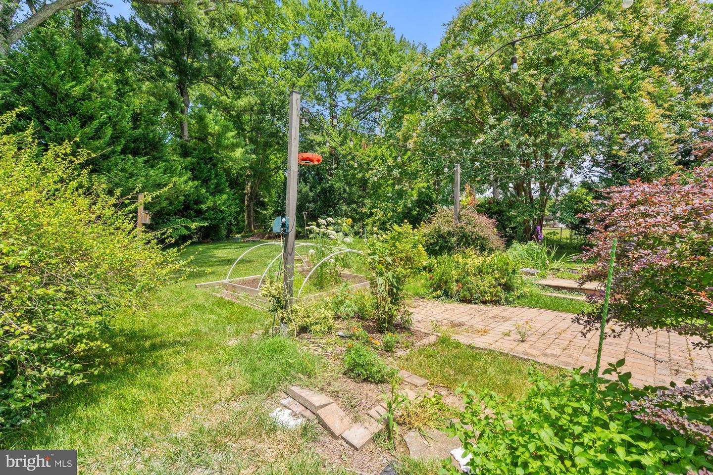 9750 VALE RD NW, VIENNA, Virginia 22181, 5 Bedrooms Bedrooms, ,3 BathroomsBathrooms,Residential,For sale,9750 VALE RD NW,VAFX2253168 MLS # VAFX2253168