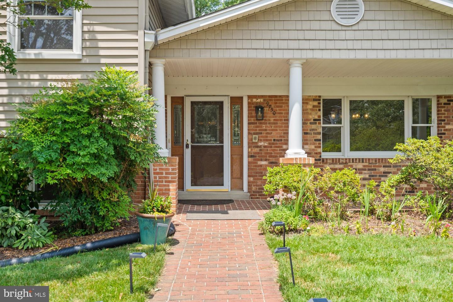 9750 VALE RD NW, VIENNA, Virginia 22181, 5 Bedrooms Bedrooms, ,3 BathroomsBathrooms,Residential,For sale,9750 VALE RD NW,VAFX2253168 MLS # VAFX2253168
