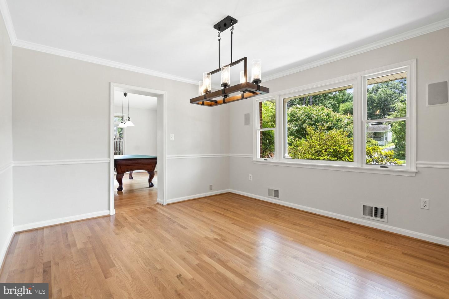 9750 VALE RD NW, VIENNA, Virginia 22181, 5 Bedrooms Bedrooms, ,3 BathroomsBathrooms,Residential,For sale,9750 VALE RD NW,VAFX2253168 MLS # VAFX2253168