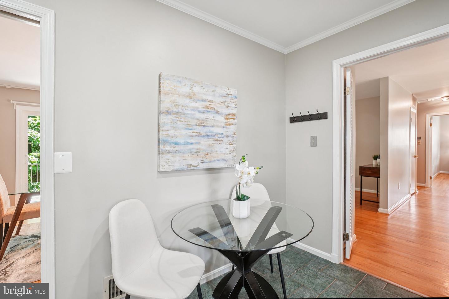 2647 S KENT ST, ARLINGTON, Virginia 22202, 4 Bedrooms Bedrooms, ,3 BathroomsBathrooms,Residential,For sale,2647 S KENT ST,VAAR2060154 MLS # VAAR2060154