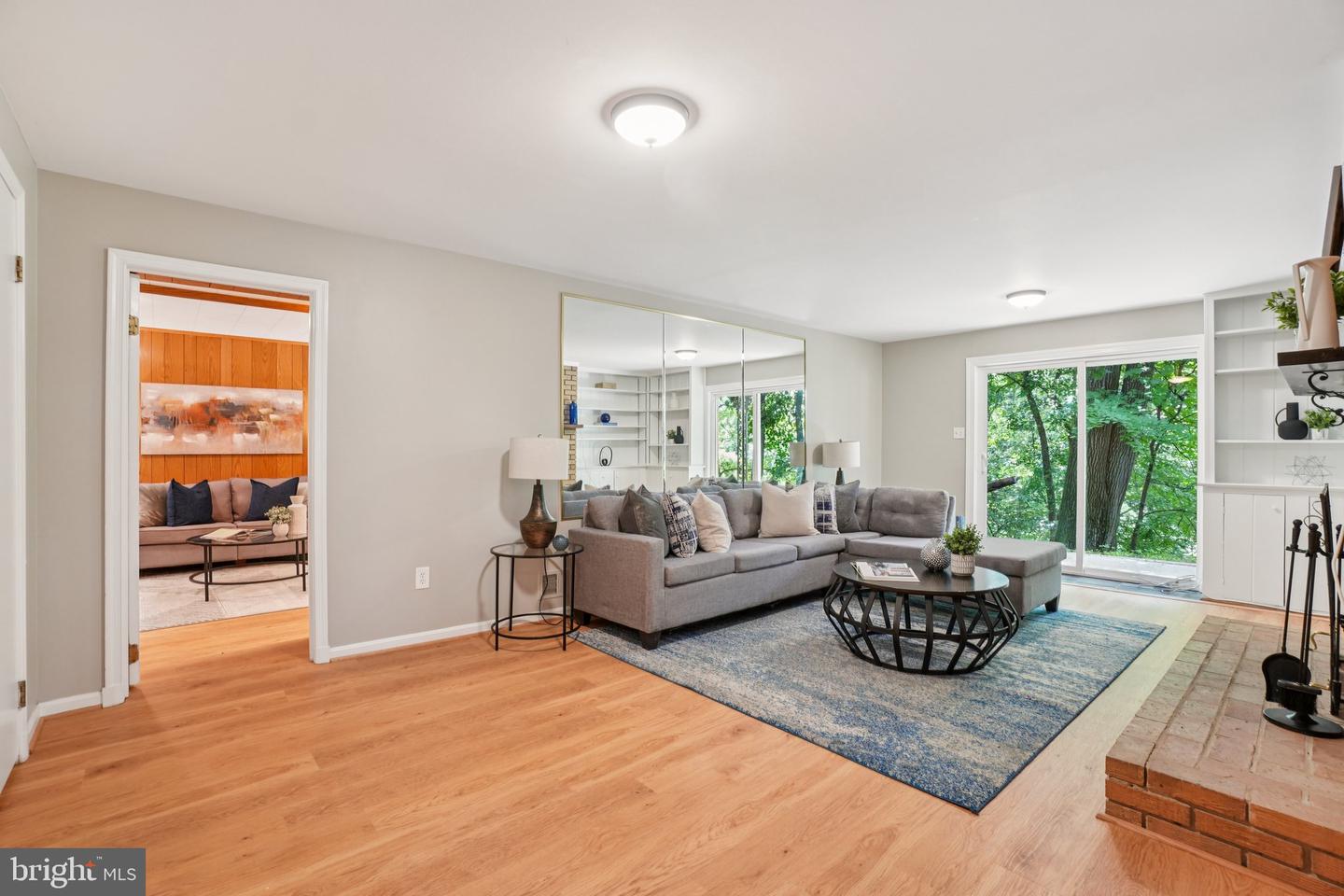 2647 S KENT ST, ARLINGTON, Virginia 22202, 4 Bedrooms Bedrooms, ,3 BathroomsBathrooms,Residential,For sale,2647 S KENT ST,VAAR2060154 MLS # VAAR2060154
