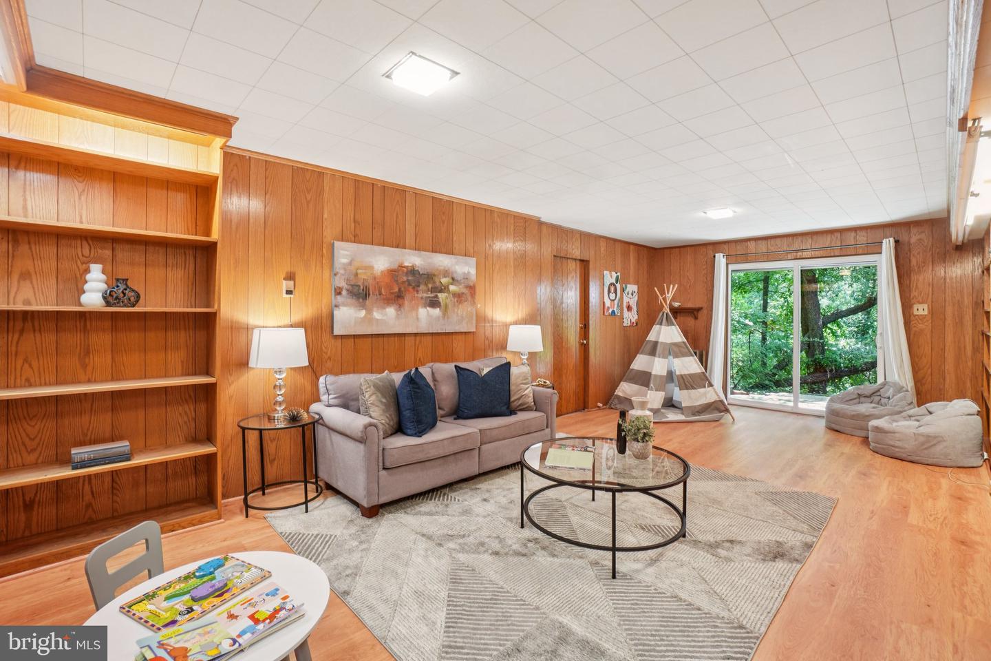 2647 S KENT ST, ARLINGTON, Virginia 22202, 4 Bedrooms Bedrooms, ,3 BathroomsBathrooms,Residential,For sale,2647 S KENT ST,VAAR2060154 MLS # VAAR2060154