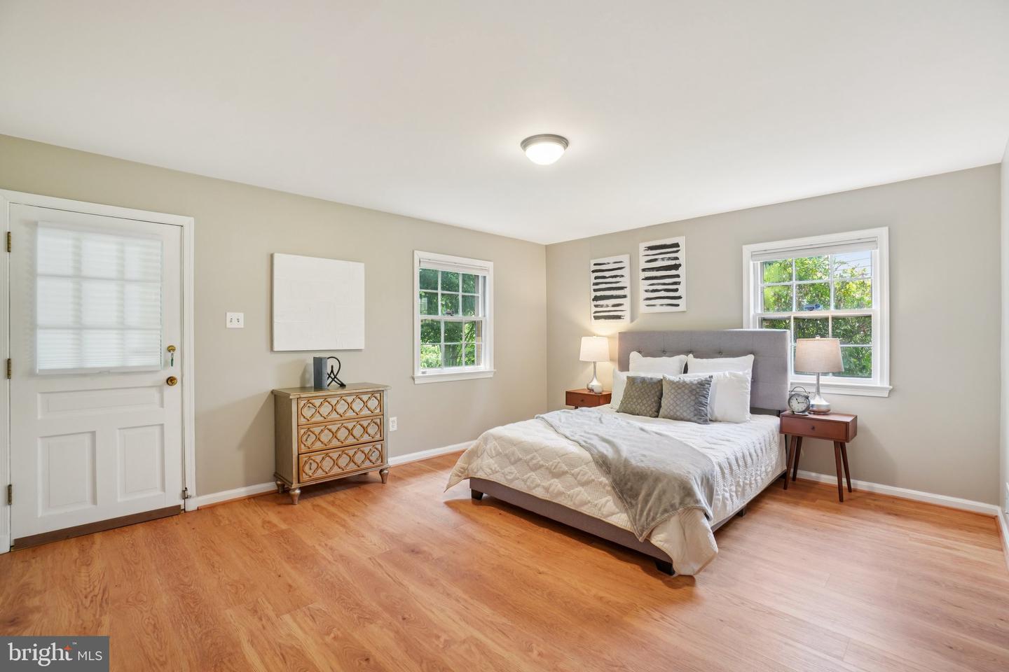 2647 S KENT ST, ARLINGTON, Virginia 22202, 4 Bedrooms Bedrooms, ,3 BathroomsBathrooms,Residential,For sale,2647 S KENT ST,VAAR2060154 MLS # VAAR2060154