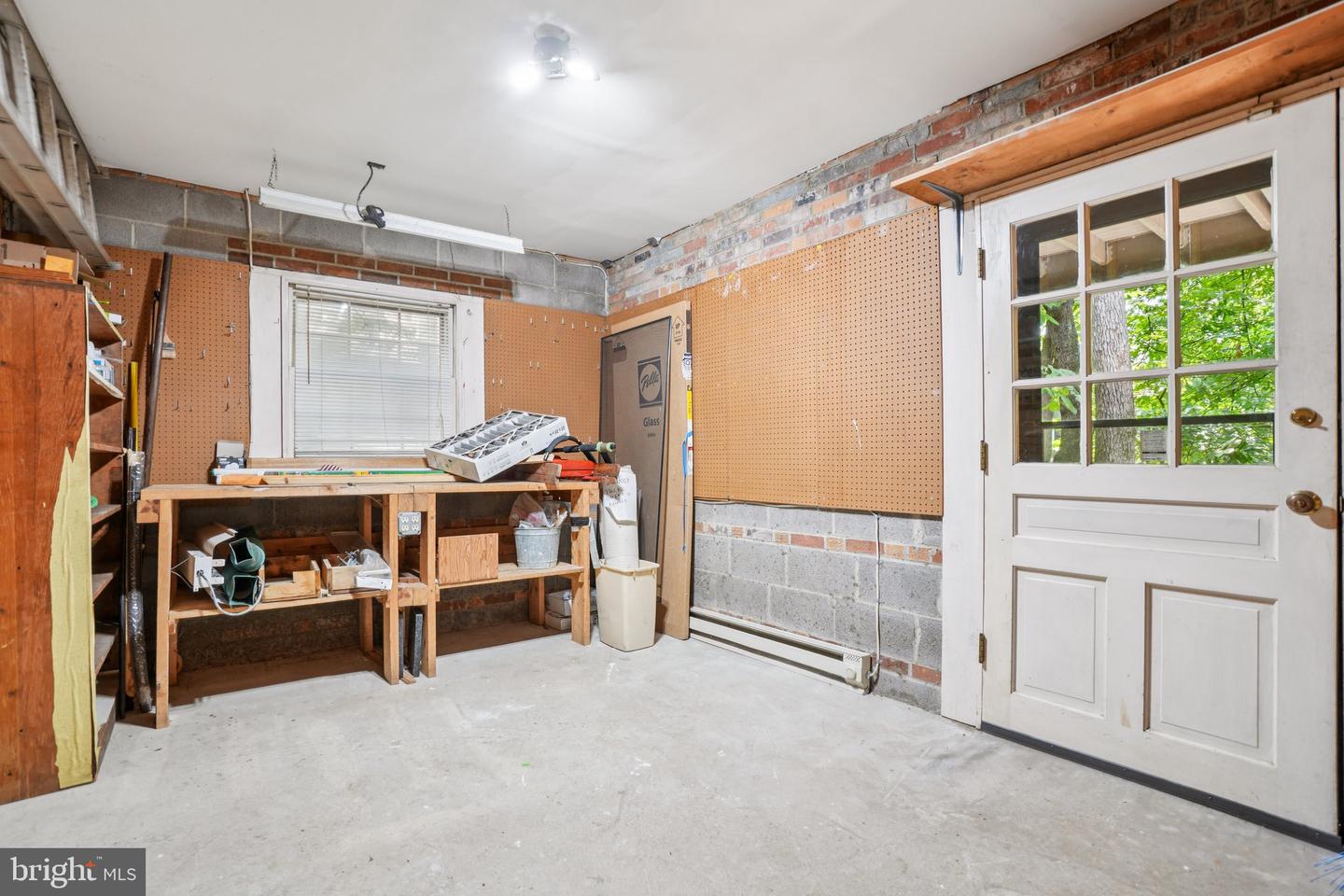 2647 S KENT ST, ARLINGTON, Virginia 22202, 4 Bedrooms Bedrooms, ,3 BathroomsBathrooms,Residential,For sale,2647 S KENT ST,VAAR2060154 MLS # VAAR2060154