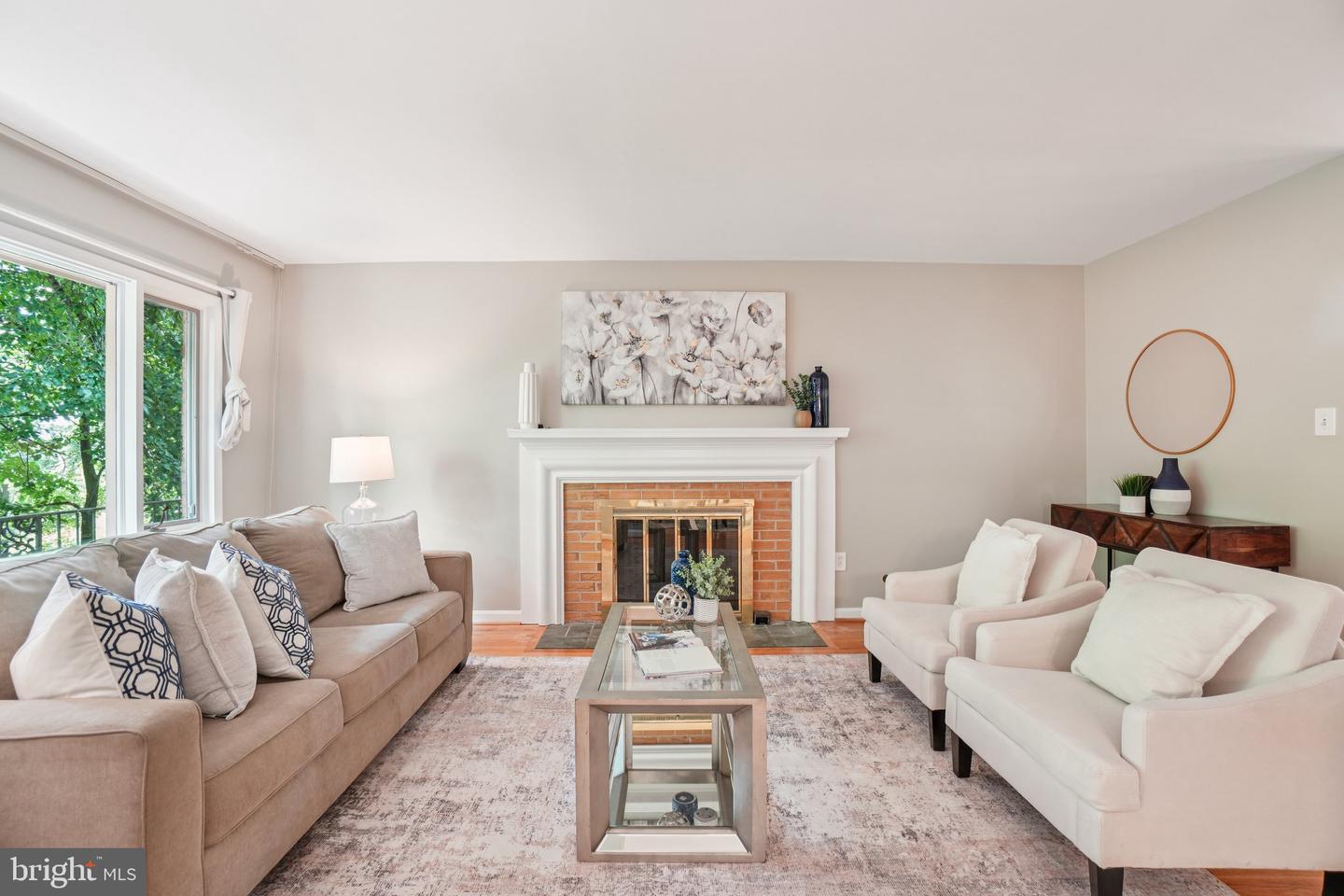 2647 S KENT ST, ARLINGTON, Virginia 22202, 4 Bedrooms Bedrooms, ,3 BathroomsBathrooms,Residential,For sale,2647 S KENT ST,VAAR2060154 MLS # VAAR2060154