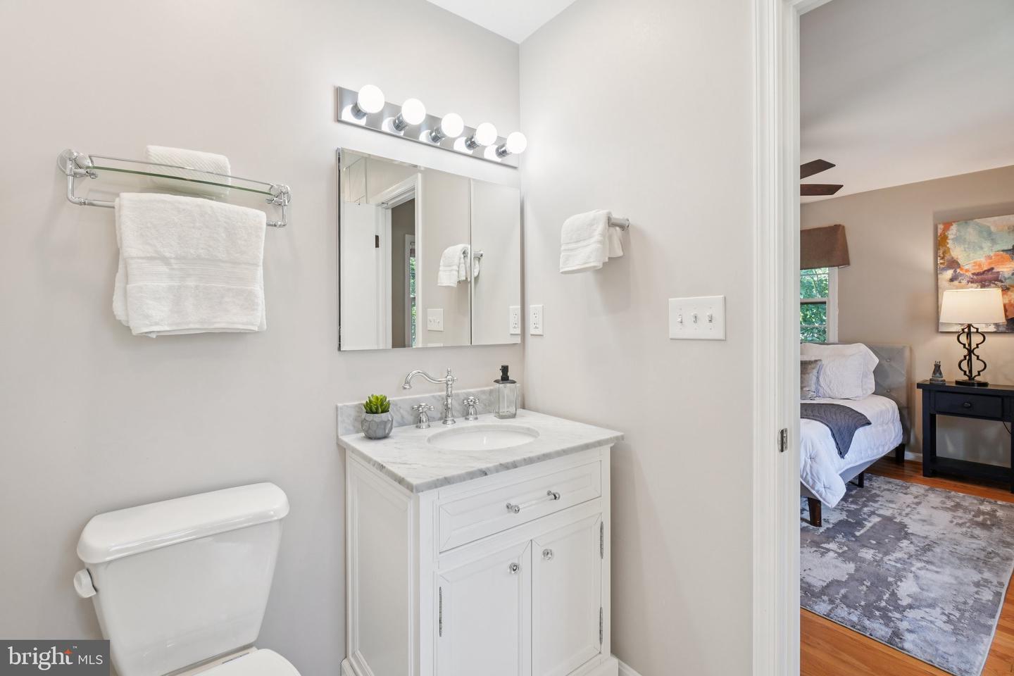 2647 S KENT ST, ARLINGTON, Virginia 22202, 4 Bedrooms Bedrooms, ,3 BathroomsBathrooms,Residential,For sale,2647 S KENT ST,VAAR2060154 MLS # VAAR2060154