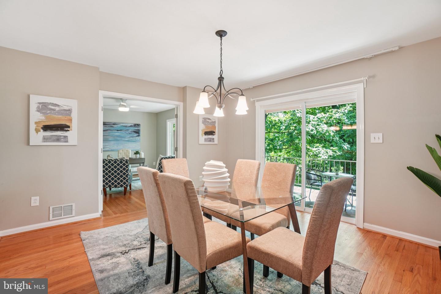 2647 S KENT ST, ARLINGTON, Virginia 22202, 4 Bedrooms Bedrooms, ,3 BathroomsBathrooms,Residential,For sale,2647 S KENT ST,VAAR2060154 MLS # VAAR2060154