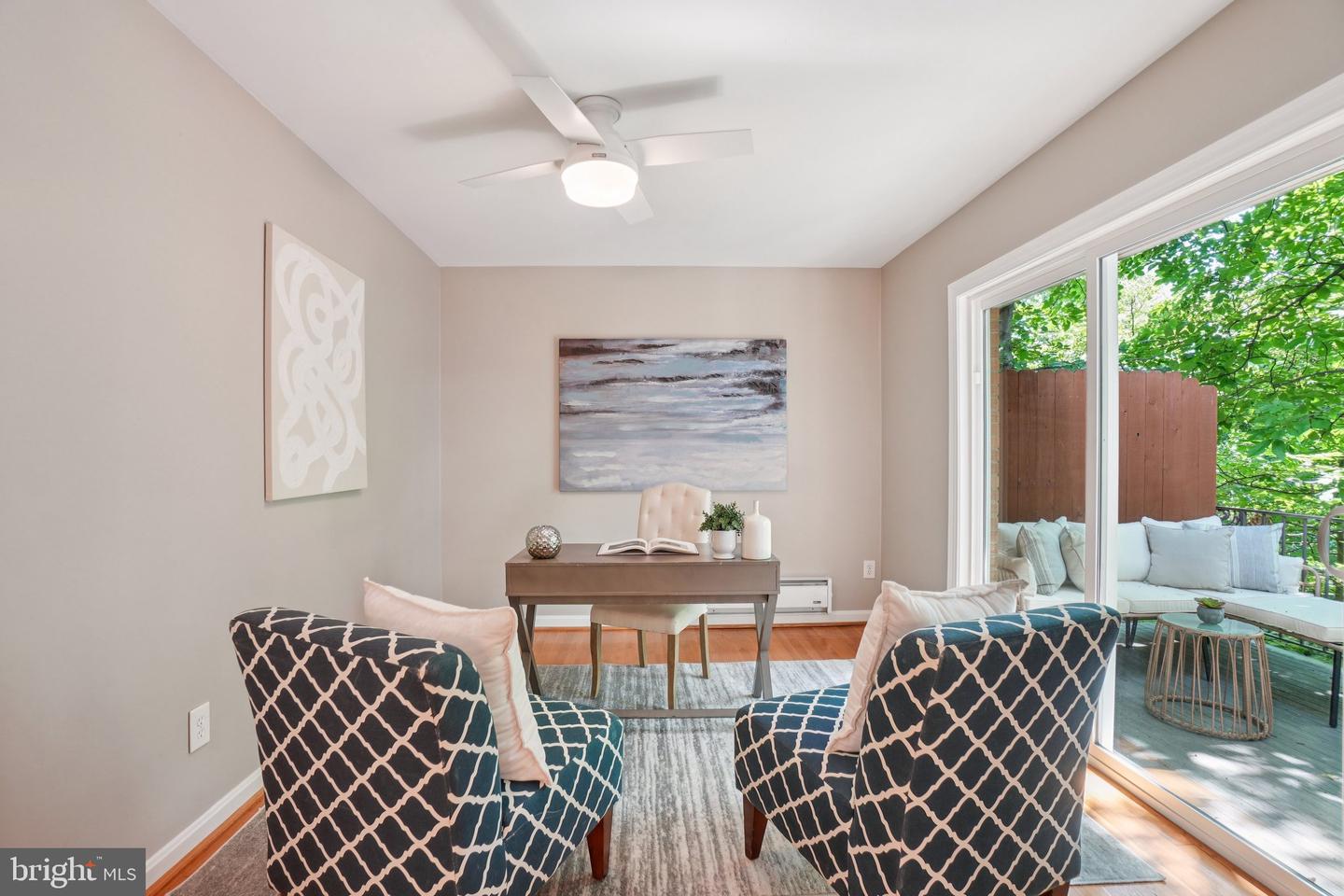 2647 S KENT ST, ARLINGTON, Virginia 22202, 4 Bedrooms Bedrooms, ,3 BathroomsBathrooms,Residential,For sale,2647 S KENT ST,VAAR2060154 MLS # VAAR2060154