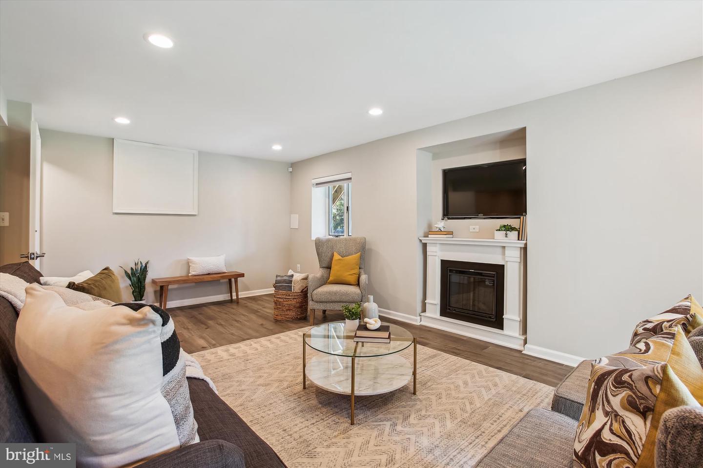 6515 GRETNA GREEN WAY, ALEXANDRIA, Virginia 22312, 4 Bedrooms Bedrooms, ,4 BathroomsBathrooms,Residential,For sale,6515 GRETNA GREEN WAY,VAFX2253466 MLS # VAFX2253466