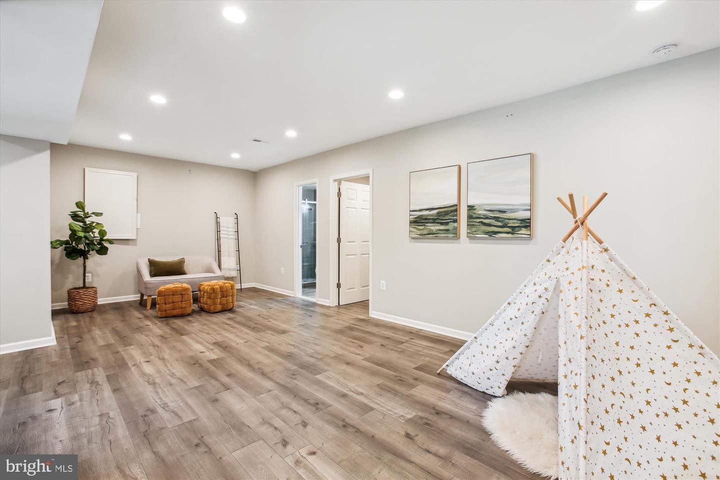 6515 GRETNA GREEN WAY, ALEXANDRIA, Virginia 22312, 4 Bedrooms Bedrooms, ,4 BathroomsBathrooms,Residential,For sale,6515 GRETNA GREEN WAY,VAFX2253466 MLS # VAFX2253466