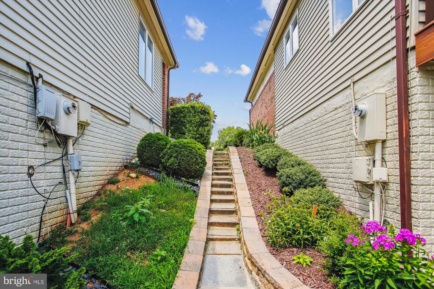 6515 GRETNA GREEN WAY, ALEXANDRIA, Virginia 22312, 4 Bedrooms Bedrooms, ,4 BathroomsBathrooms,Residential,For sale,6515 GRETNA GREEN WAY,VAFX2253466 MLS # VAFX2253466