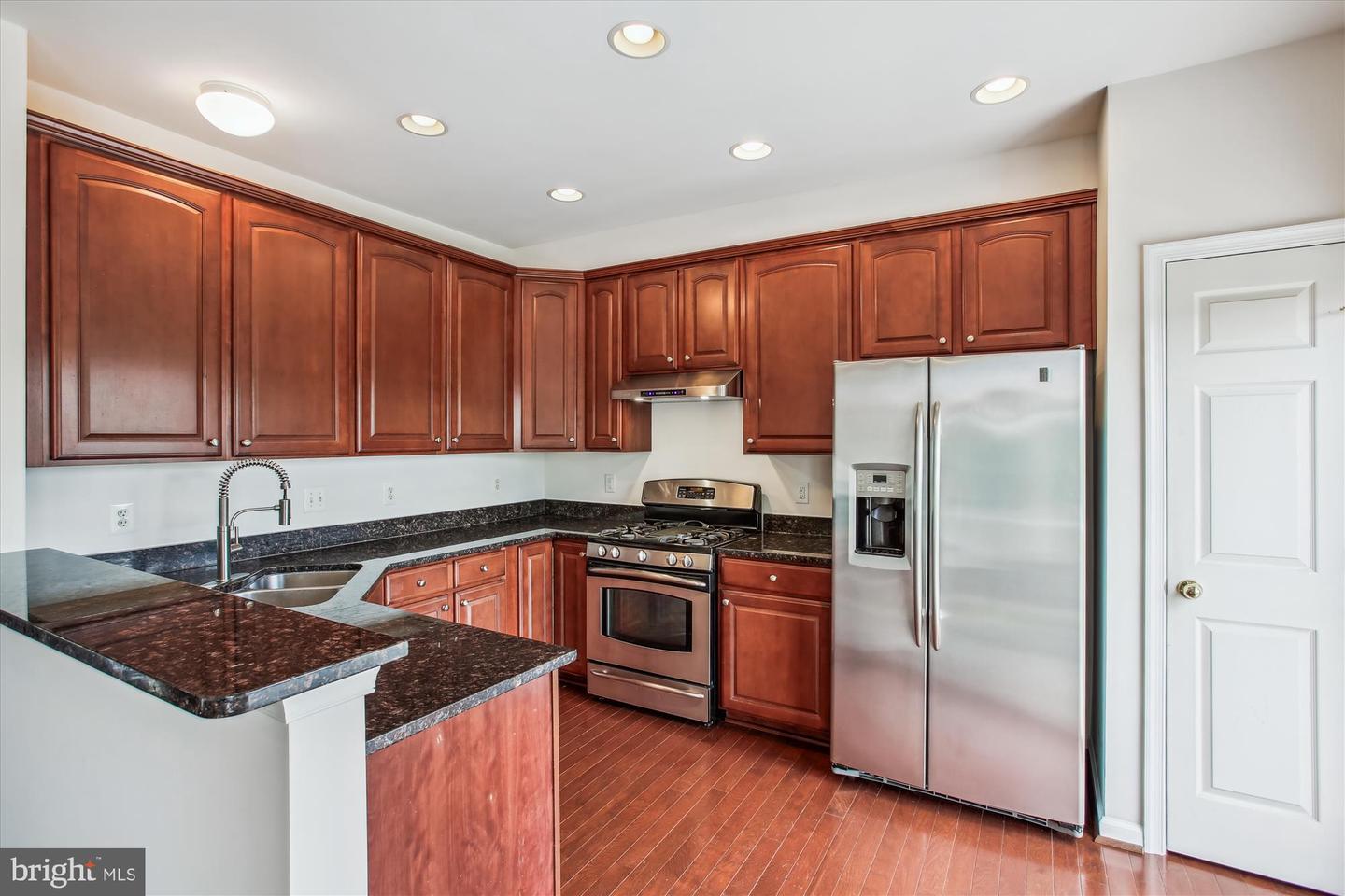 4479-B BEACON GROVE CIR, FAIRFAX, Virginia 22033, 3 Bedrooms Bedrooms, ,2 BathroomsBathrooms,Residential,For sale,4479-B BEACON GROVE CIR,VAFX2253510 MLS # VAFX2253510