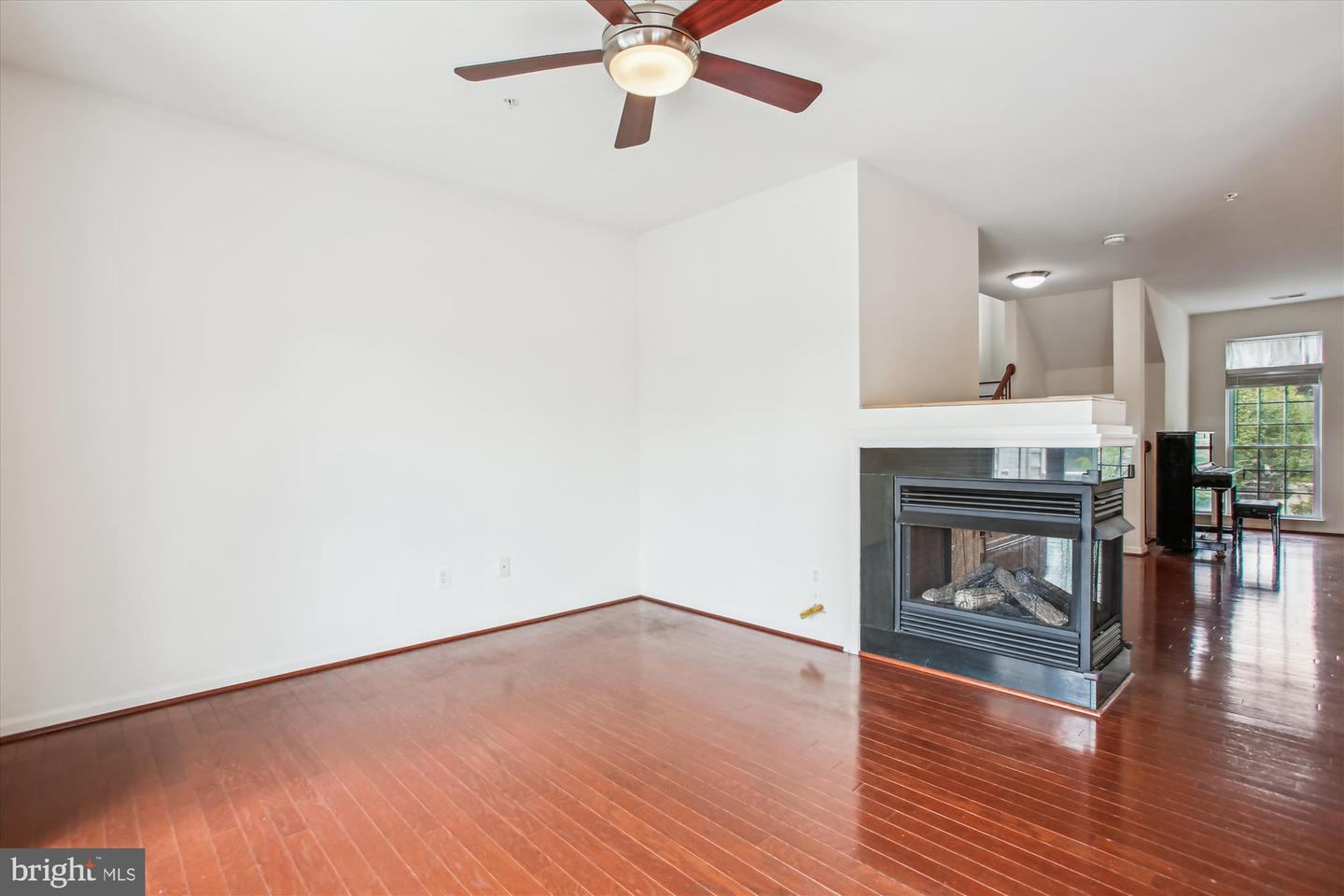 4479-B BEACON GROVE CIR, FAIRFAX, Virginia 22033, 3 Bedrooms Bedrooms, ,2 BathroomsBathrooms,Residential,For sale,4479-B BEACON GROVE CIR,VAFX2253510 MLS # VAFX2253510