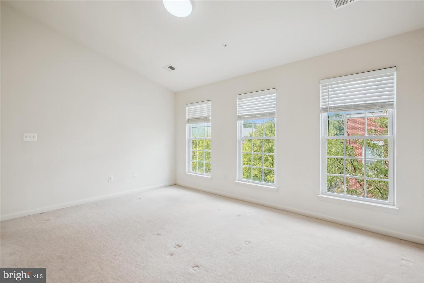 4479-B BEACON GROVE CIR, FAIRFAX, Virginia 22033, 3 Bedrooms Bedrooms, ,2 BathroomsBathrooms,Residential,For sale,4479-B BEACON GROVE CIR,VAFX2253510 MLS # VAFX2253510