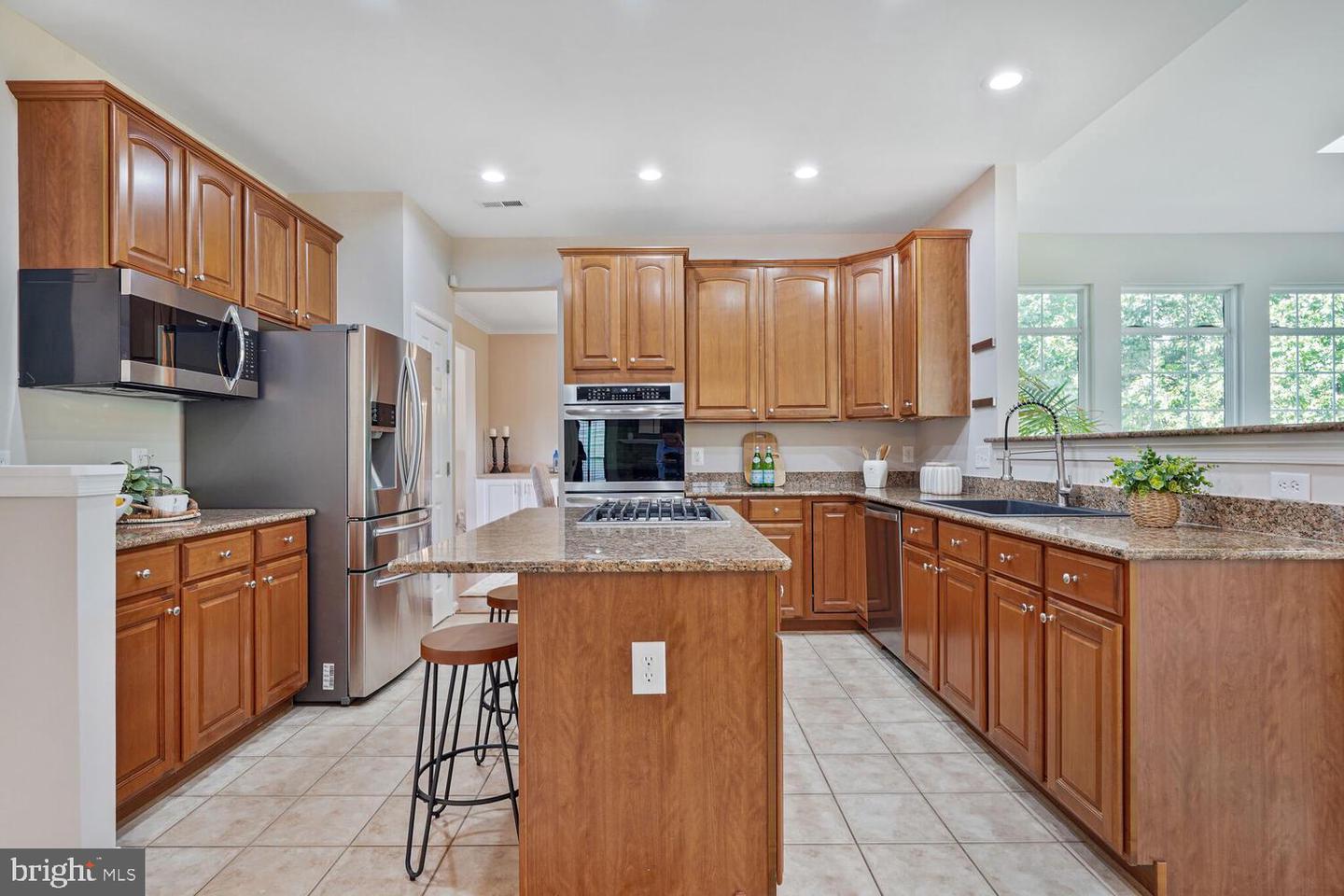 5223 DAYBREAK LN, WOODBRIDGE, Virginia 22193, 6 Bedrooms Bedrooms, ,3 BathroomsBathrooms,Residential,For sale,5223 DAYBREAK LN,VAPW2098618 MLS # VAPW2098618