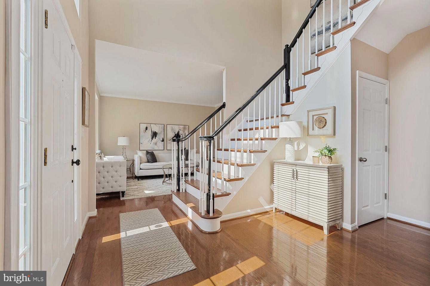 5223 DAYBREAK LN, WOODBRIDGE, Virginia 22193, 6 Bedrooms Bedrooms, ,3 BathroomsBathrooms,Residential,For sale,5223 DAYBREAK LN,VAPW2098618 MLS # VAPW2098618