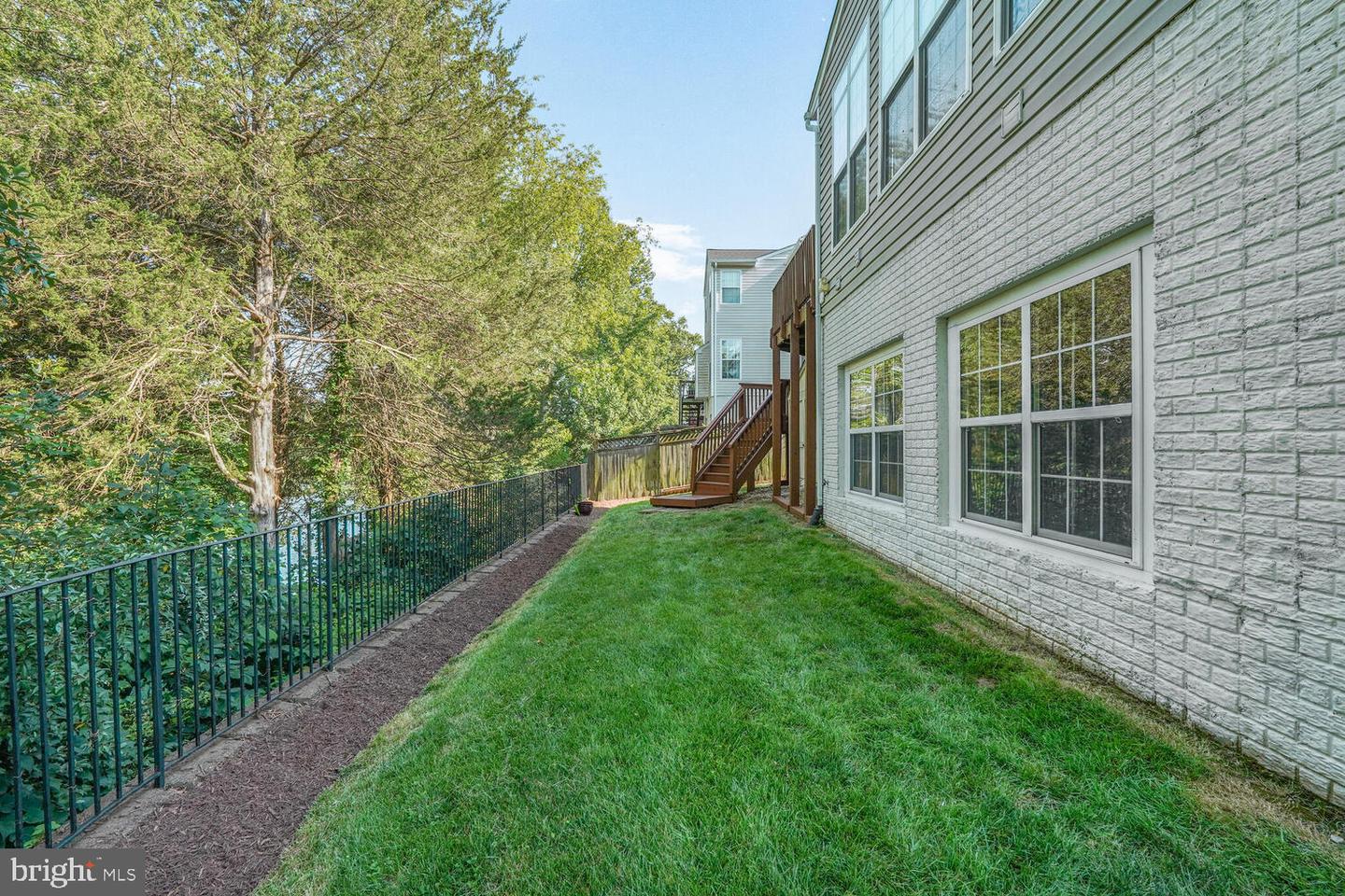 5223 DAYBREAK LN, WOODBRIDGE, Virginia 22193, 6 Bedrooms Bedrooms, ,3 BathroomsBathrooms,Residential,For sale,5223 DAYBREAK LN,VAPW2098618 MLS # VAPW2098618