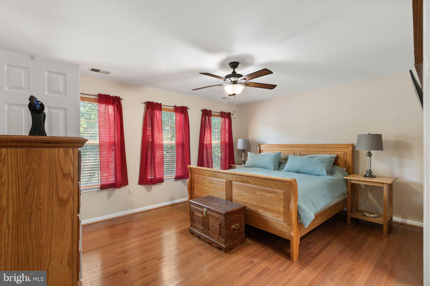 48 BLOSSOM WOOD CT, STAFFORD, Virginia 22554, 4 Bedrooms Bedrooms, ,2 BathroomsBathrooms,Residential,For sale,48 BLOSSOM WOOD CT,VAST2040486 MLS # VAST2040486