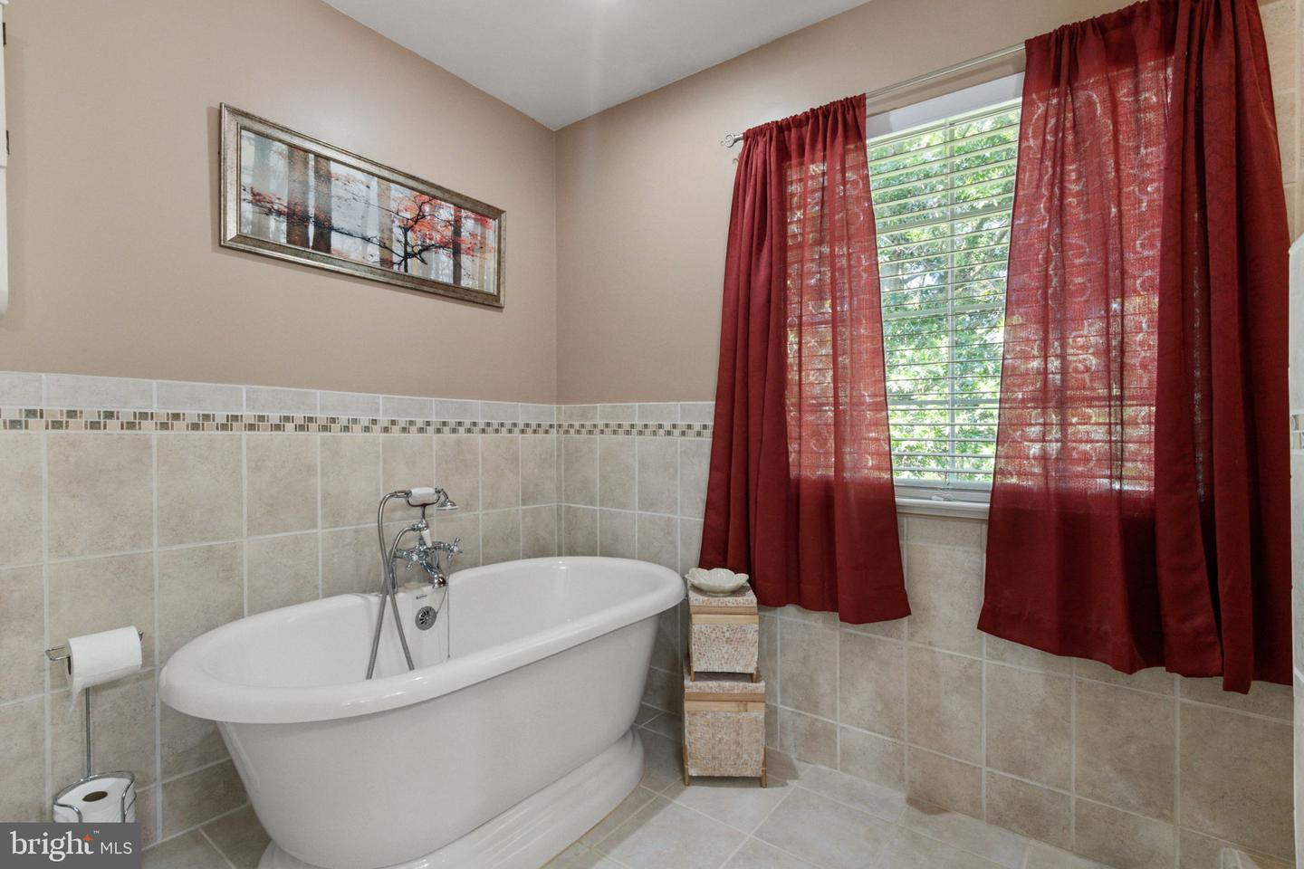 48 BLOSSOM WOOD CT, STAFFORD, Virginia 22554, 4 Bedrooms Bedrooms, ,2 BathroomsBathrooms,Residential,For sale,48 BLOSSOM WOOD CT,VAST2040486 MLS # VAST2040486