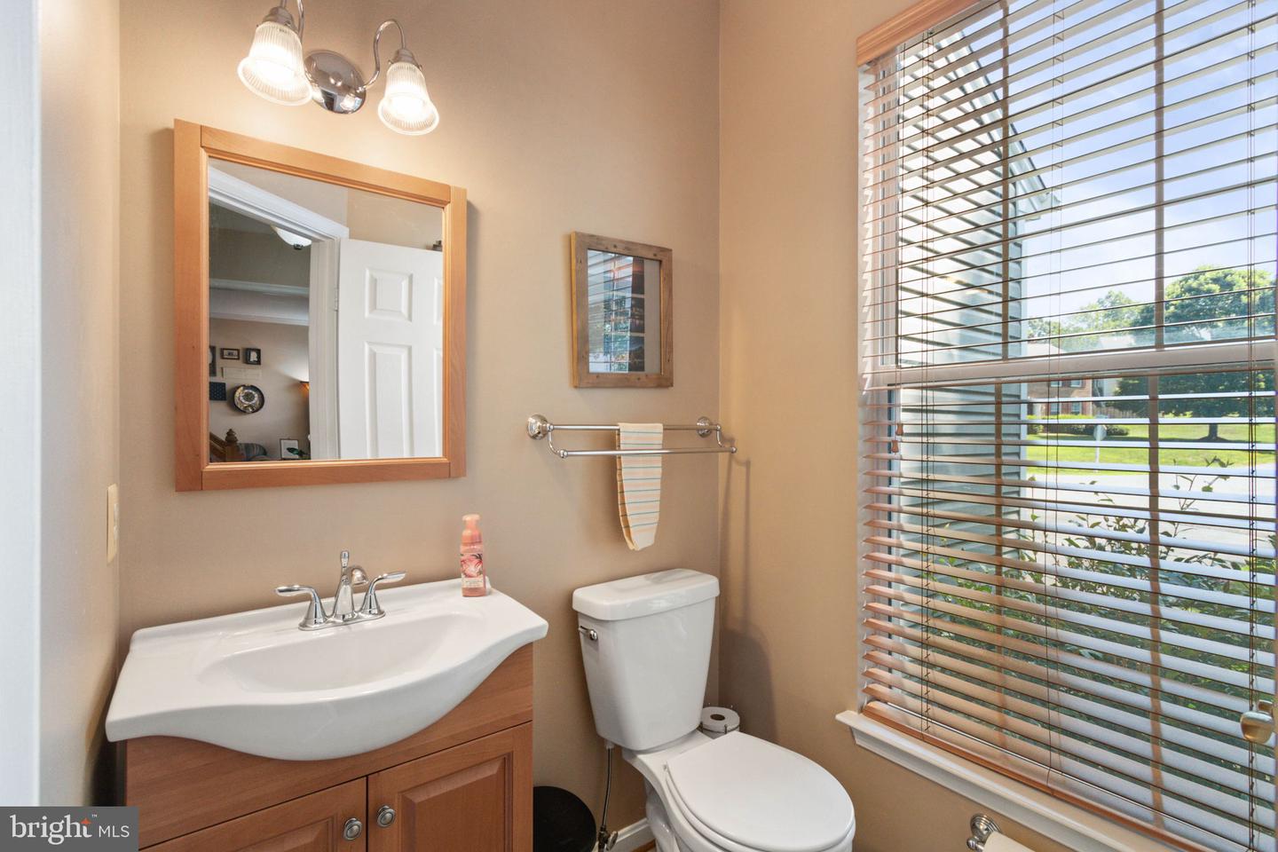 48 BLOSSOM WOOD CT, STAFFORD, Virginia 22554, 4 Bedrooms Bedrooms, ,2 BathroomsBathrooms,Residential,For sale,48 BLOSSOM WOOD CT,VAST2040486 MLS # VAST2040486