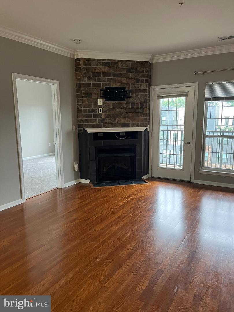 4850 EISENHOWER AVE #427, ALEXANDRIA, Virginia 22304, 2 Bedrooms Bedrooms, ,2 BathroomsBathrooms,Residential,For sale,4850 EISENHOWER AVE #427,VAAX2047198 MLS # VAAX2047198