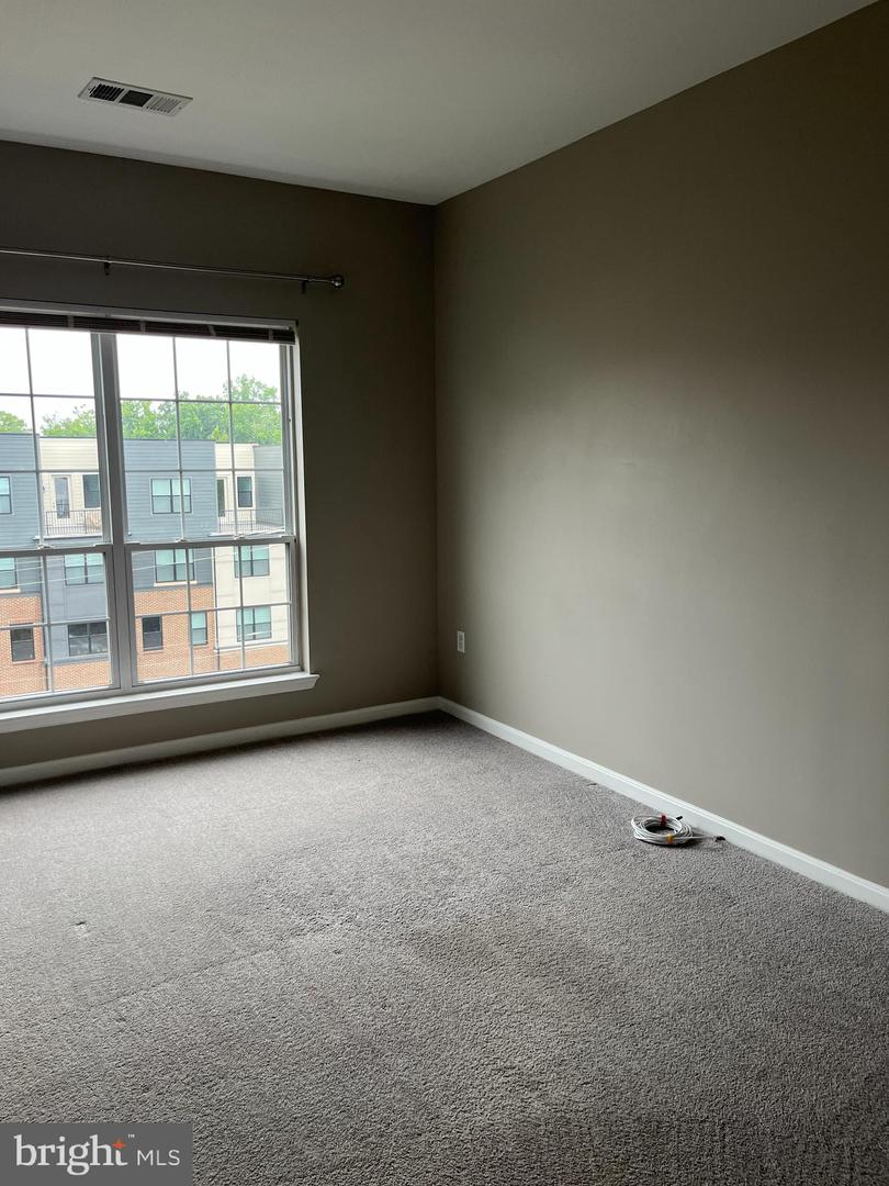 4850 EISENHOWER AVE #427, ALEXANDRIA, Virginia 22304, 2 Bedrooms Bedrooms, ,2 BathroomsBathrooms,Residential,For sale,4850 EISENHOWER AVE #427,VAAX2047198 MLS # VAAX2047198