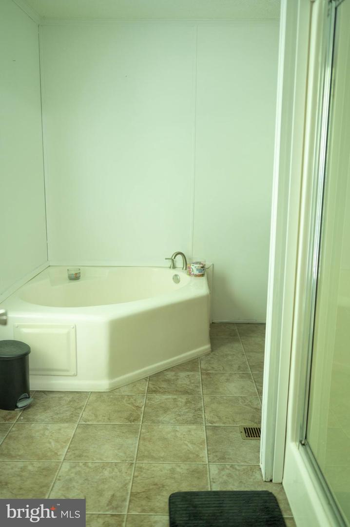 32257 INDIANTOWN RD, LOCUST GROVE, Virginia 22508, 4 Bedrooms Bedrooms, ,3 BathroomsBathrooms,Residential,For sale,32257 INDIANTOWN RD,VAOR2010084 MLS # VAOR2010084