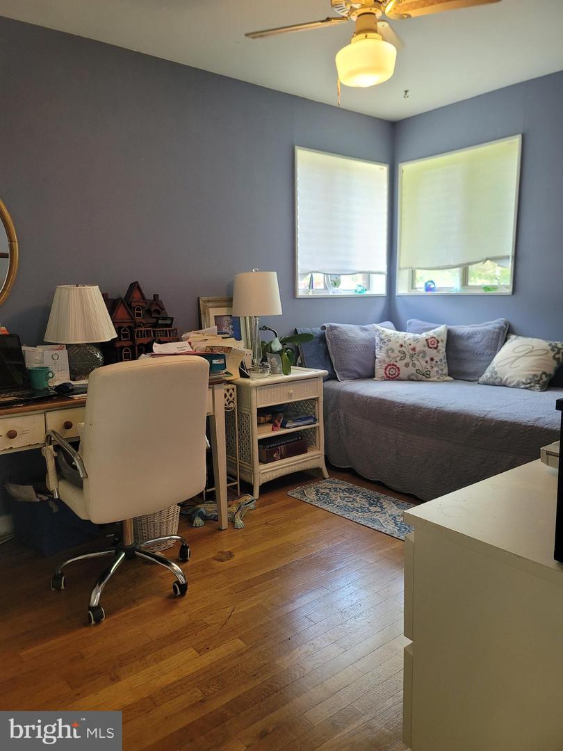 6910 GILBERT ST, SPRINGFIELD, Virginia 22150, 3 Bedrooms Bedrooms, 7 Rooms Rooms,2 BathroomsBathrooms,Residential,For sale,6910 GILBERT ST,VAFX2253464 MLS # VAFX2253464