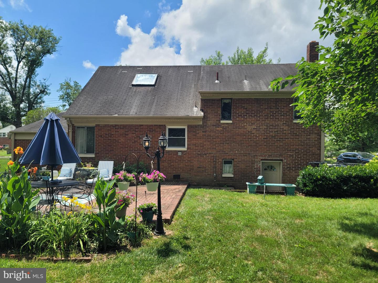 6910 GILBERT ST, SPRINGFIELD, Virginia 22150, 3 Bedrooms Bedrooms, 7 Rooms Rooms,2 BathroomsBathrooms,Residential,For sale,6910 GILBERT ST,VAFX2253464 MLS # VAFX2253464