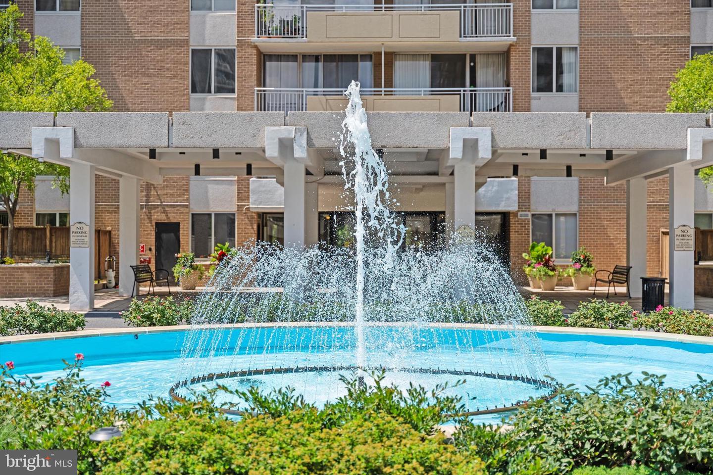 3001 VEAZEY TER NW #710, WASHINGTON, District Of Columbia 20008, 2 Bedrooms Bedrooms, ,2 BathroomsBathrooms,Residential,For sale,3001 VEAZEY TER NW #710,DCDC2209046 MLS # DCDC2209046