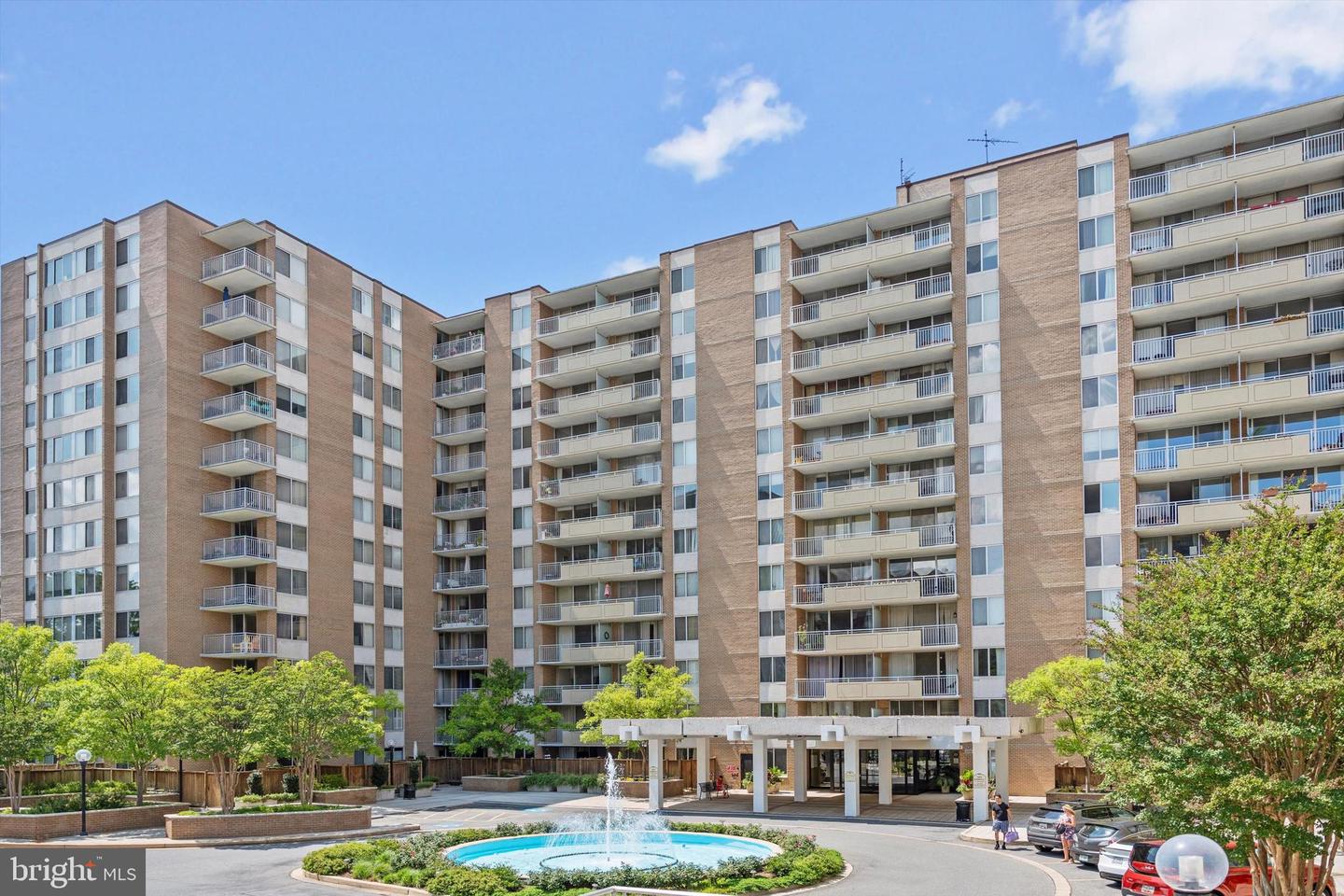 3001 VEAZEY TER NW #710, WASHINGTON, District Of Columbia 20008, 2 Bedrooms Bedrooms, ,2 BathroomsBathrooms,Residential,For sale,3001 VEAZEY TER NW #710,DCDC2209046 MLS # DCDC2209046