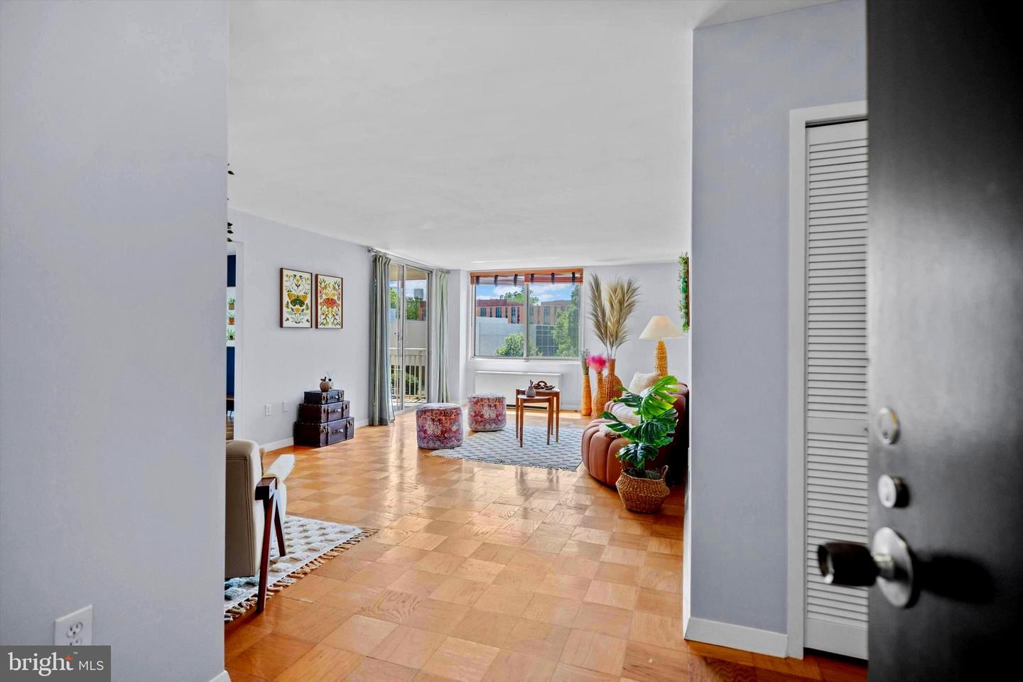3001 VEAZEY TER NW #710, WASHINGTON, District Of Columbia 20008, 2 Bedrooms Bedrooms, ,2 BathroomsBathrooms,Residential,For sale,3001 VEAZEY TER NW #710,DCDC2209046 MLS # DCDC2209046