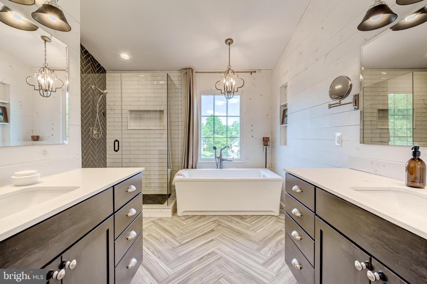 43199 BURSTALL CT, LEESBURG, Virginia 20176, 4 Bedrooms Bedrooms, ,3 BathroomsBathrooms,Residential,For sale,43199 BURSTALL CT,VALO2101246 MLS # VALO2101246