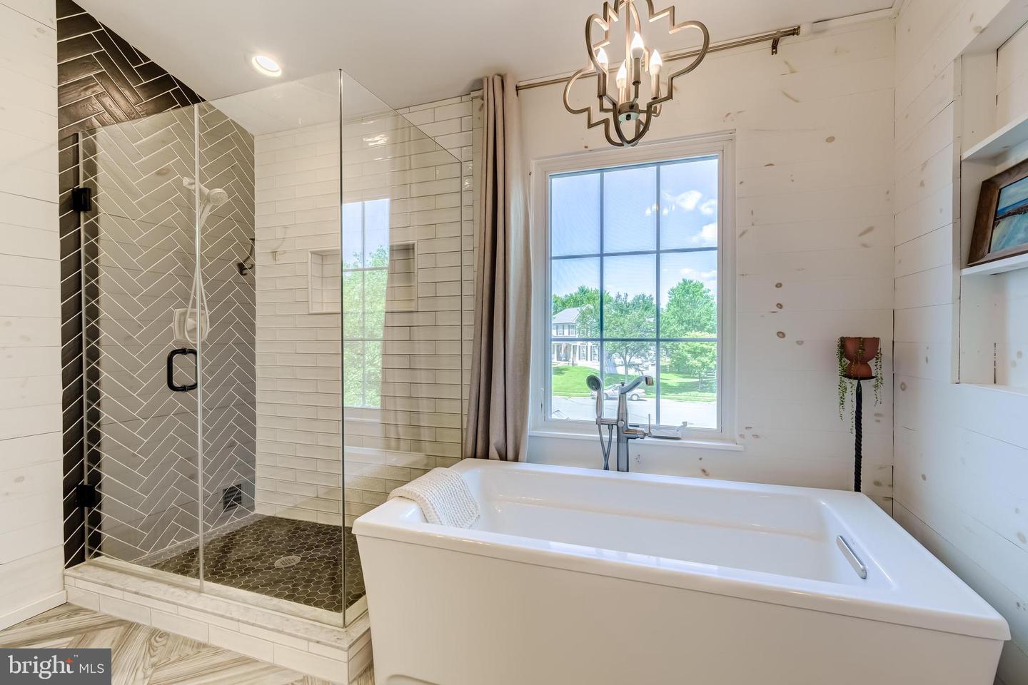43199 BURSTALL CT, LEESBURG, Virginia 20176, 4 Bedrooms Bedrooms, ,3 BathroomsBathrooms,Residential,For sale,43199 BURSTALL CT,VALO2101246 MLS # VALO2101246