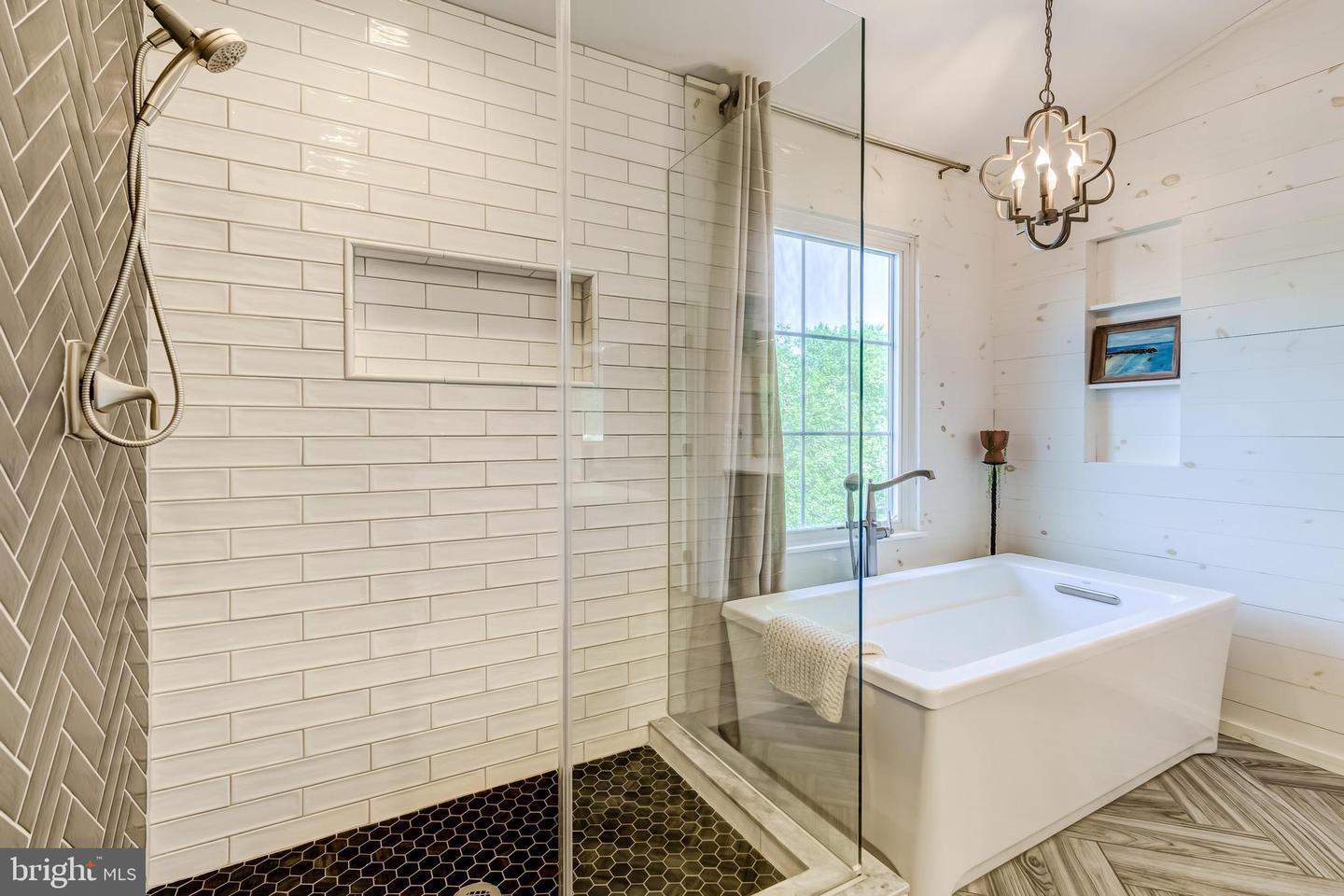 43199 BURSTALL CT, LEESBURG, Virginia 20176, 4 Bedrooms Bedrooms, ,3 BathroomsBathrooms,Residential,For sale,43199 BURSTALL CT,VALO2101246 MLS # VALO2101246