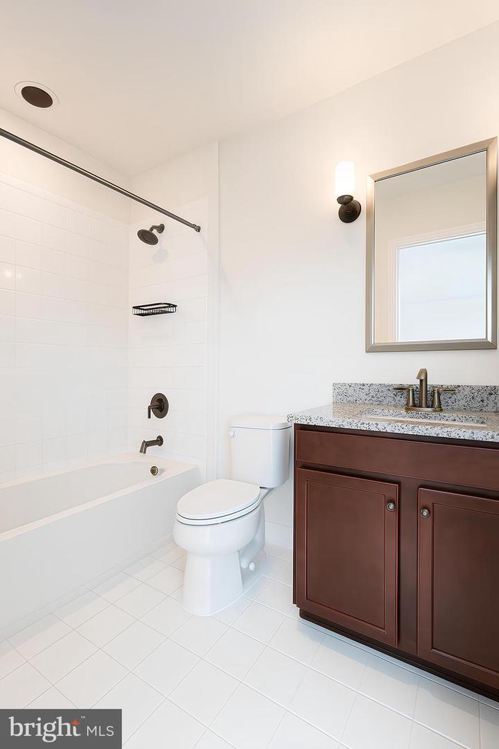 25487 BYRNES CROSSING DR, CHANTILLY, Virginia 20152, 6 Bedrooms Bedrooms, ,5 BathroomsBathrooms,Residential,For sale,25487 BYRNES CROSSING DR,VALO2101252 MLS # VALO2101252