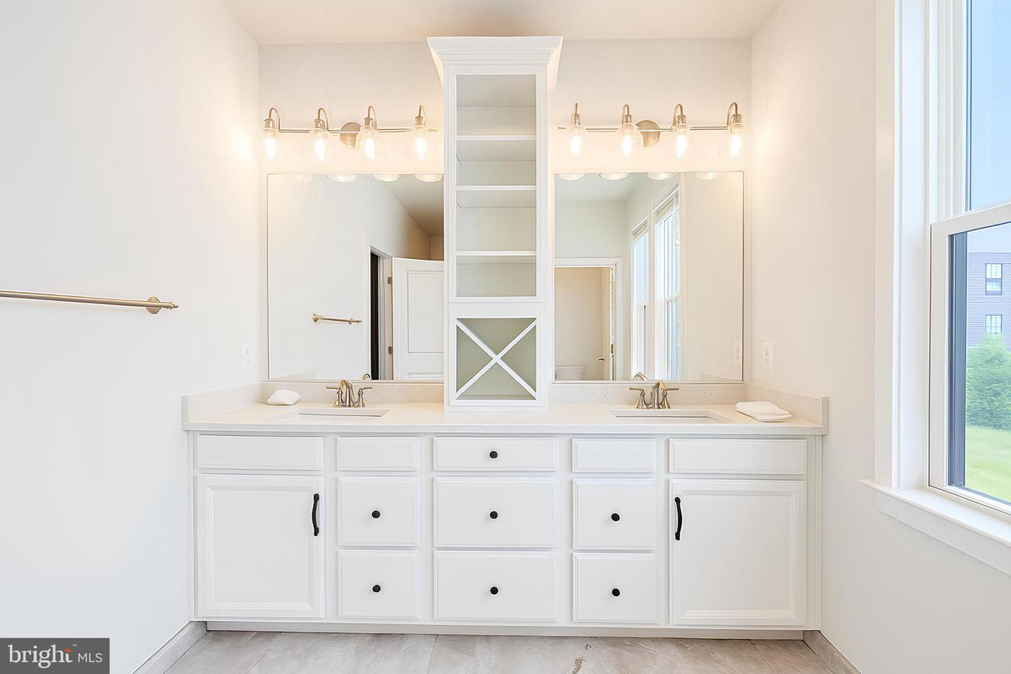 25487 BYRNES CROSSING DR, CHANTILLY, Virginia 20152, 6 Bedrooms Bedrooms, ,5 BathroomsBathrooms,Residential,For sale,25487 BYRNES CROSSING DR,VALO2101252 MLS # VALO2101252