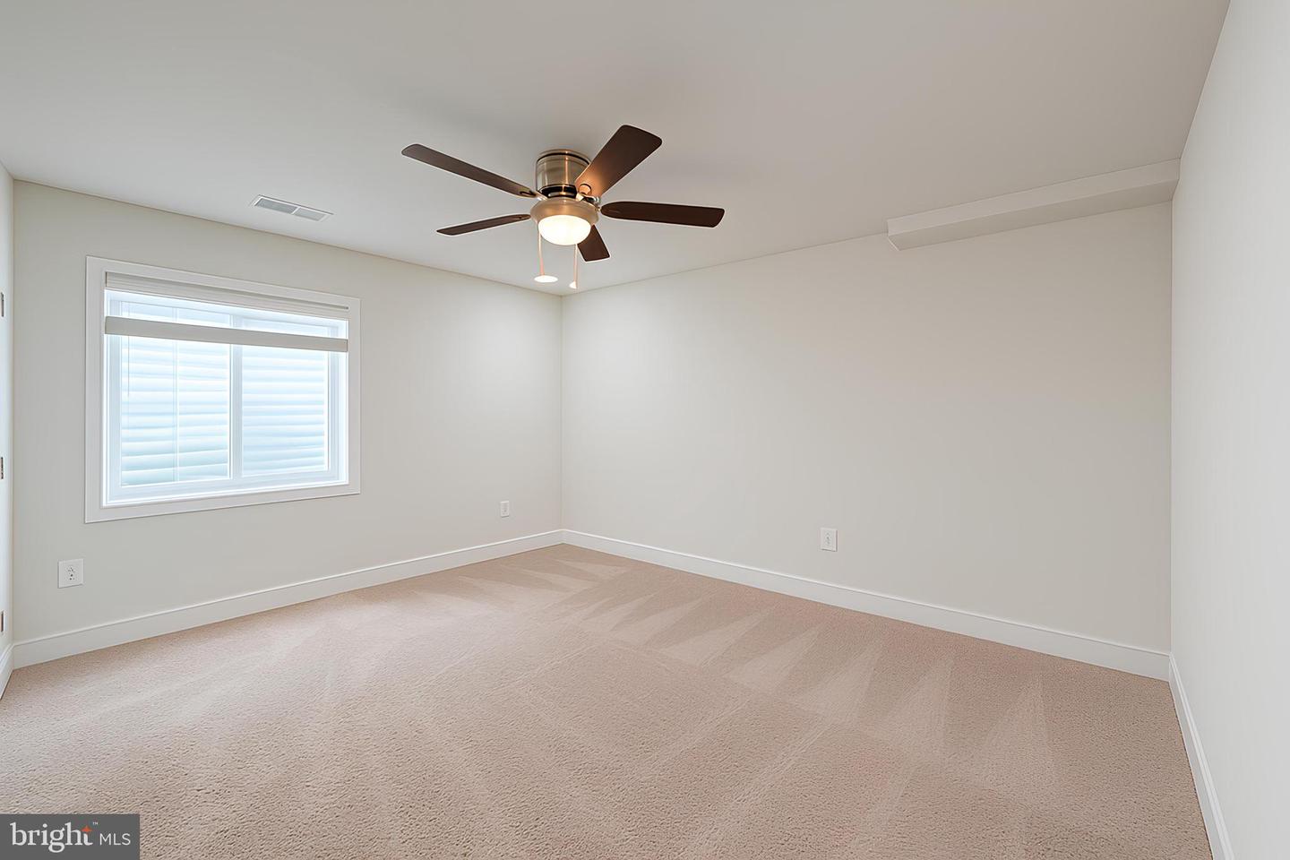 25487 BYRNES CROSSING DR, CHANTILLY, Virginia 20152, 6 Bedrooms Bedrooms, ,5 BathroomsBathrooms,Residential,For sale,25487 BYRNES CROSSING DR,VALO2101252 MLS # VALO2101252