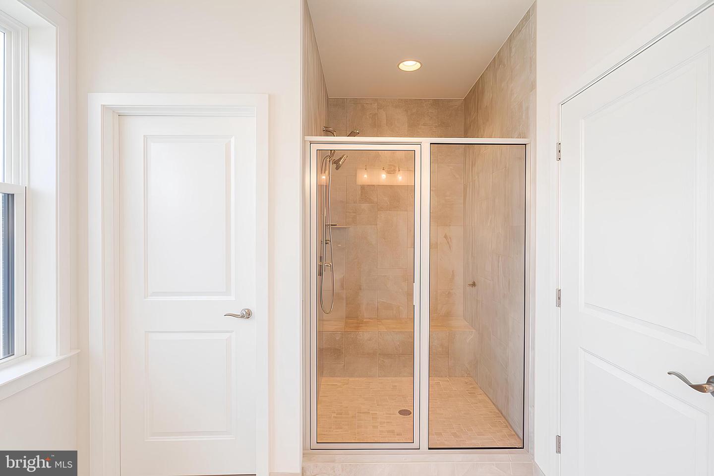 25487 BYRNES CROSSING DR, CHANTILLY, Virginia 20152, 6 Bedrooms Bedrooms, ,5 BathroomsBathrooms,Residential,For sale,25487 BYRNES CROSSING DR,VALO2101252 MLS # VALO2101252