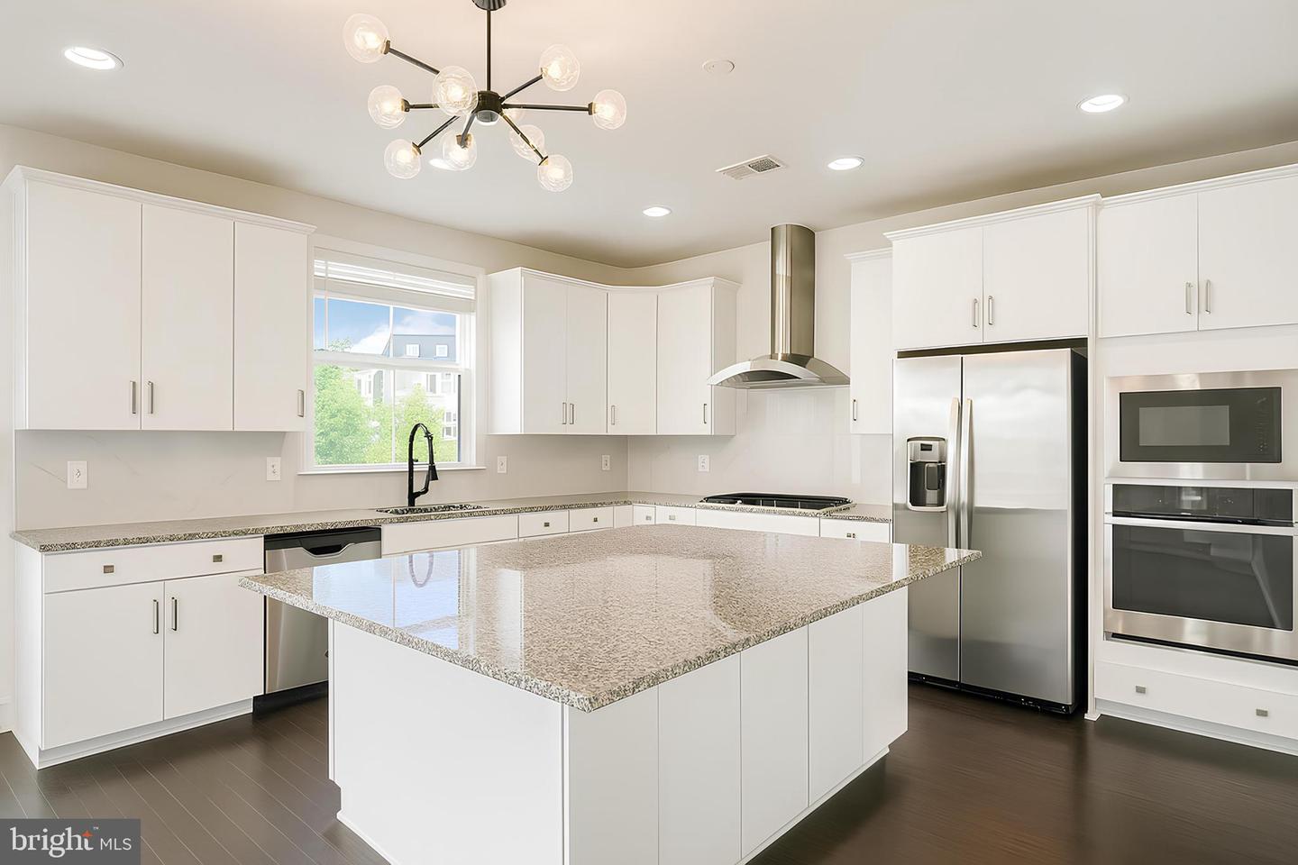 25487 BYRNES CROSSING DR, CHANTILLY, Virginia 20152, 6 Bedrooms Bedrooms, ,5 BathroomsBathrooms,Residential,For sale,25487 BYRNES CROSSING DR,VALO2101252 MLS # VALO2101252