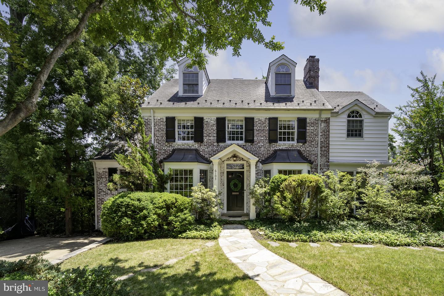 6103 WOODMONT RD, ALEXANDRIA, Virginia 22307, 5 Bedrooms Bedrooms, ,4 BathroomsBathrooms,Residential,For sale,6103 WOODMONT RD,VAFX2253522 MLS # VAFX2253522