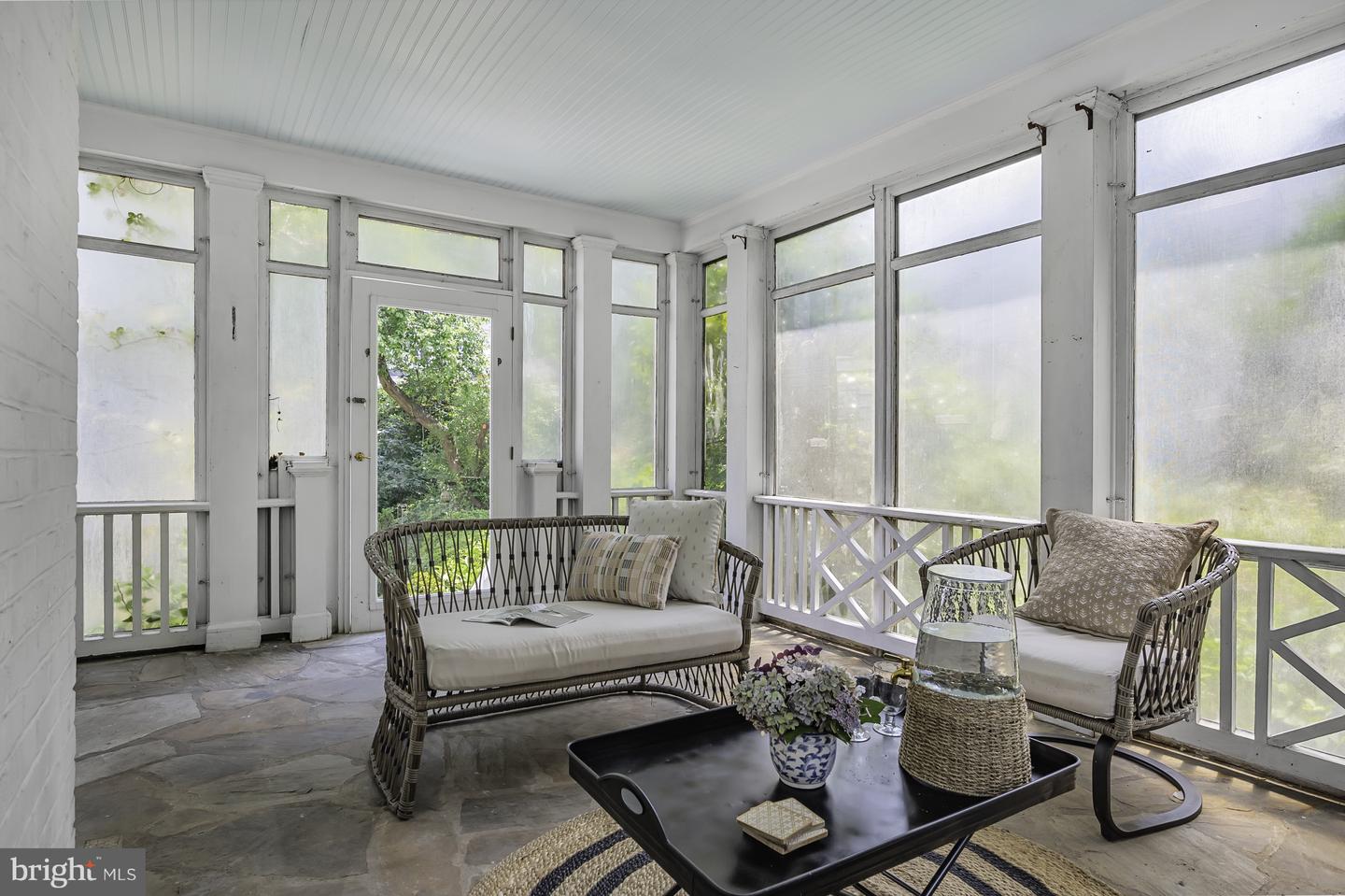 6103 WOODMONT RD, ALEXANDRIA, Virginia 22307, 5 Bedrooms Bedrooms, ,4 BathroomsBathrooms,Residential,For sale,6103 WOODMONT RD,VAFX2253522 MLS # VAFX2253522