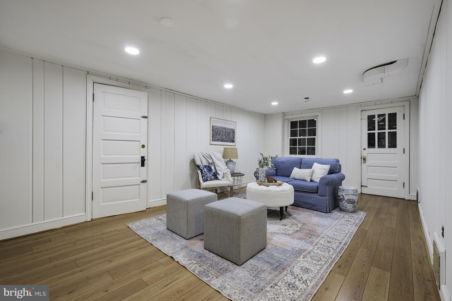 6103 WOODMONT RD, ALEXANDRIA, Virginia 22307, 5 Bedrooms Bedrooms, ,4 BathroomsBathrooms,Residential,For sale,6103 WOODMONT RD,VAFX2253522 MLS # VAFX2253522